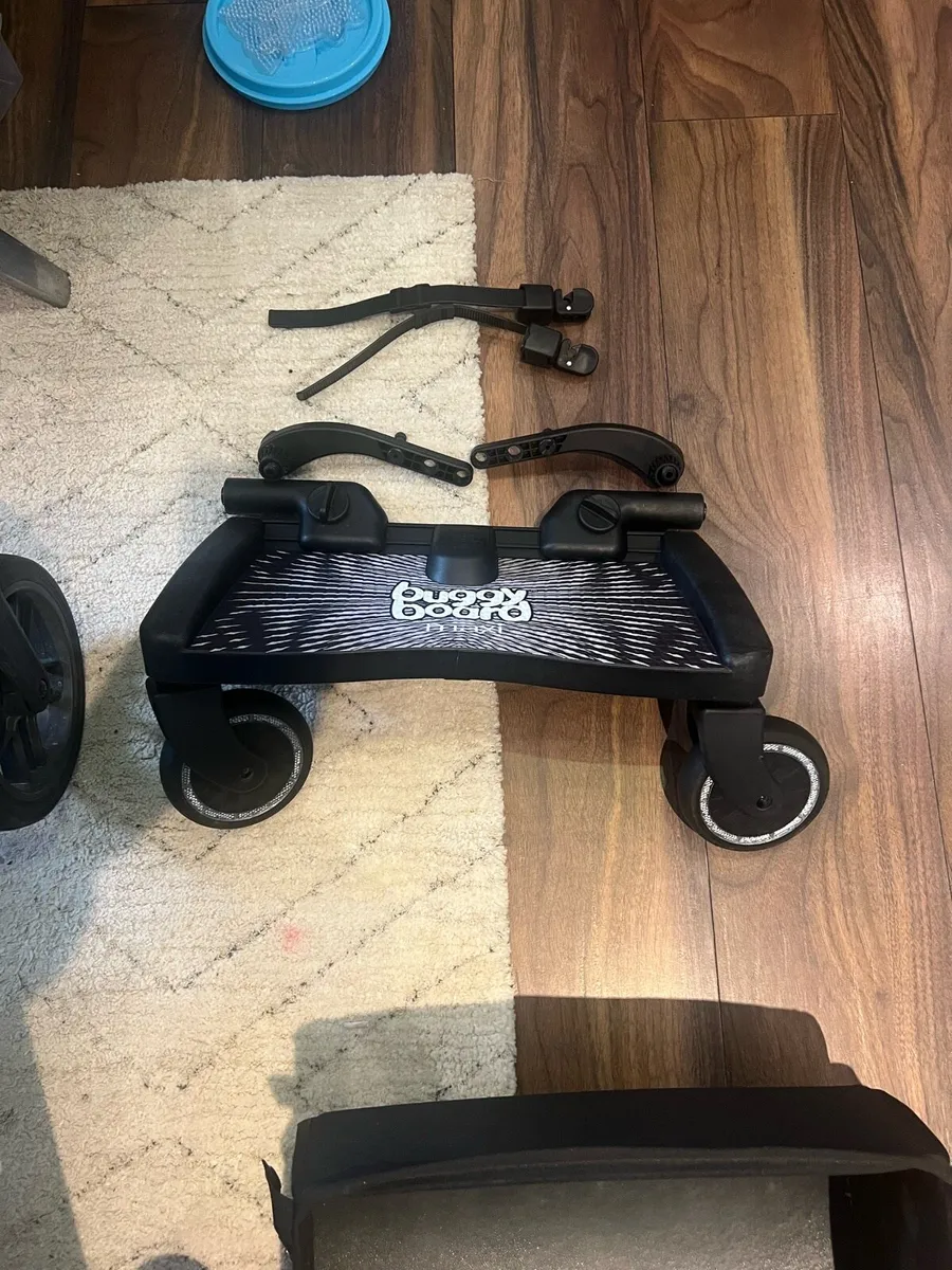 UPPAbaby Vista Full Travel System + Accessories - Image 2