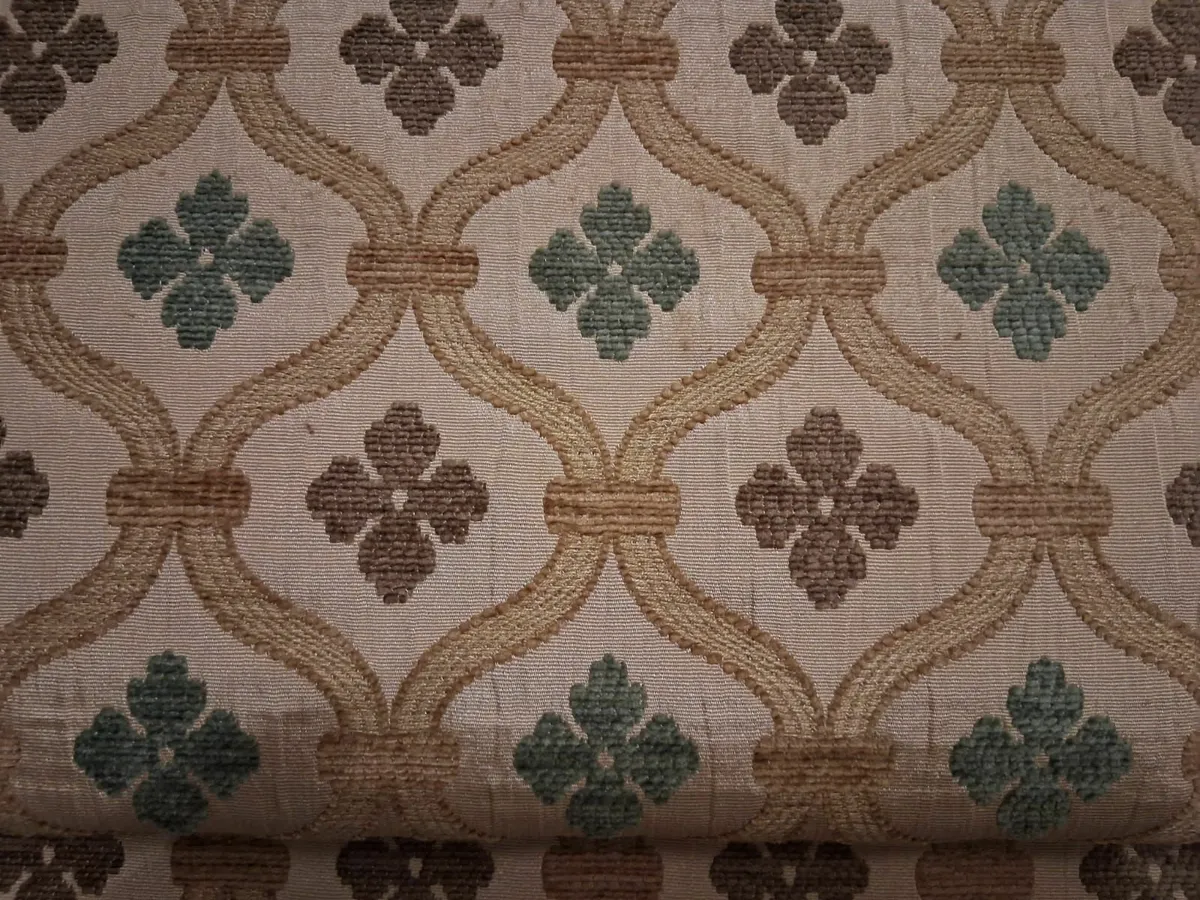 Curtains and Roman Blind to match - Image 1