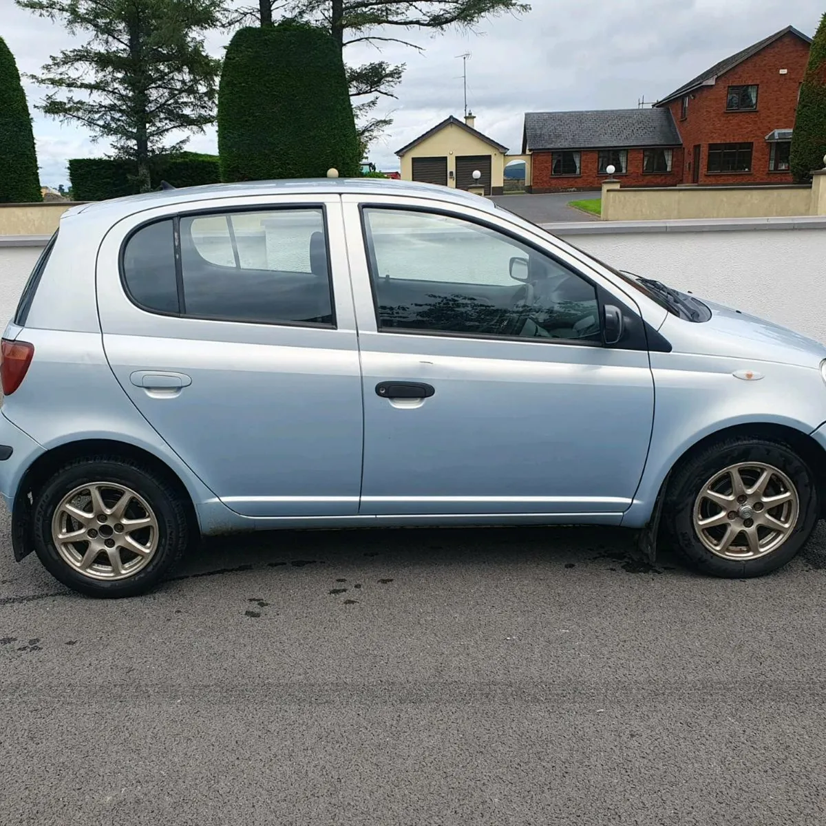Toyota yaris 2004 - Image 2