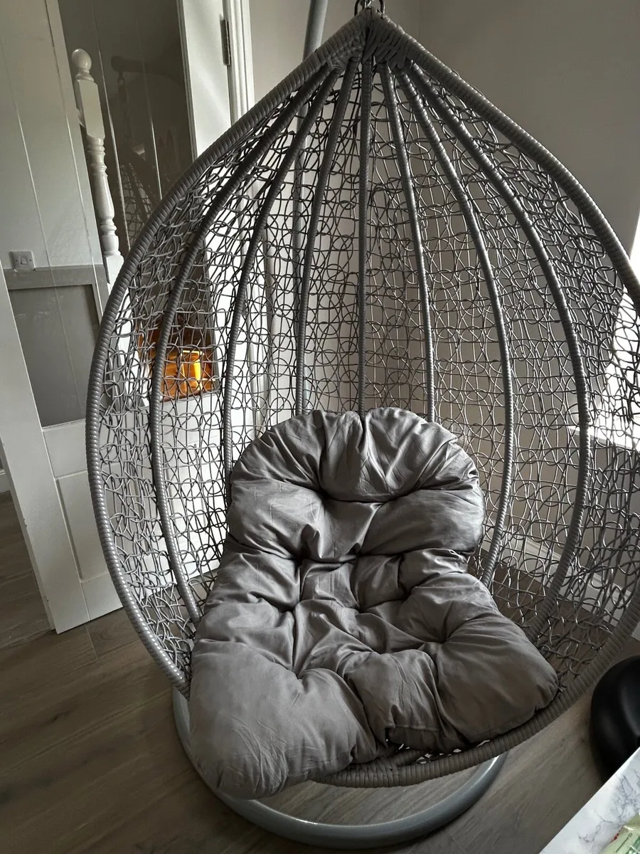 Swing chair - Image 2
