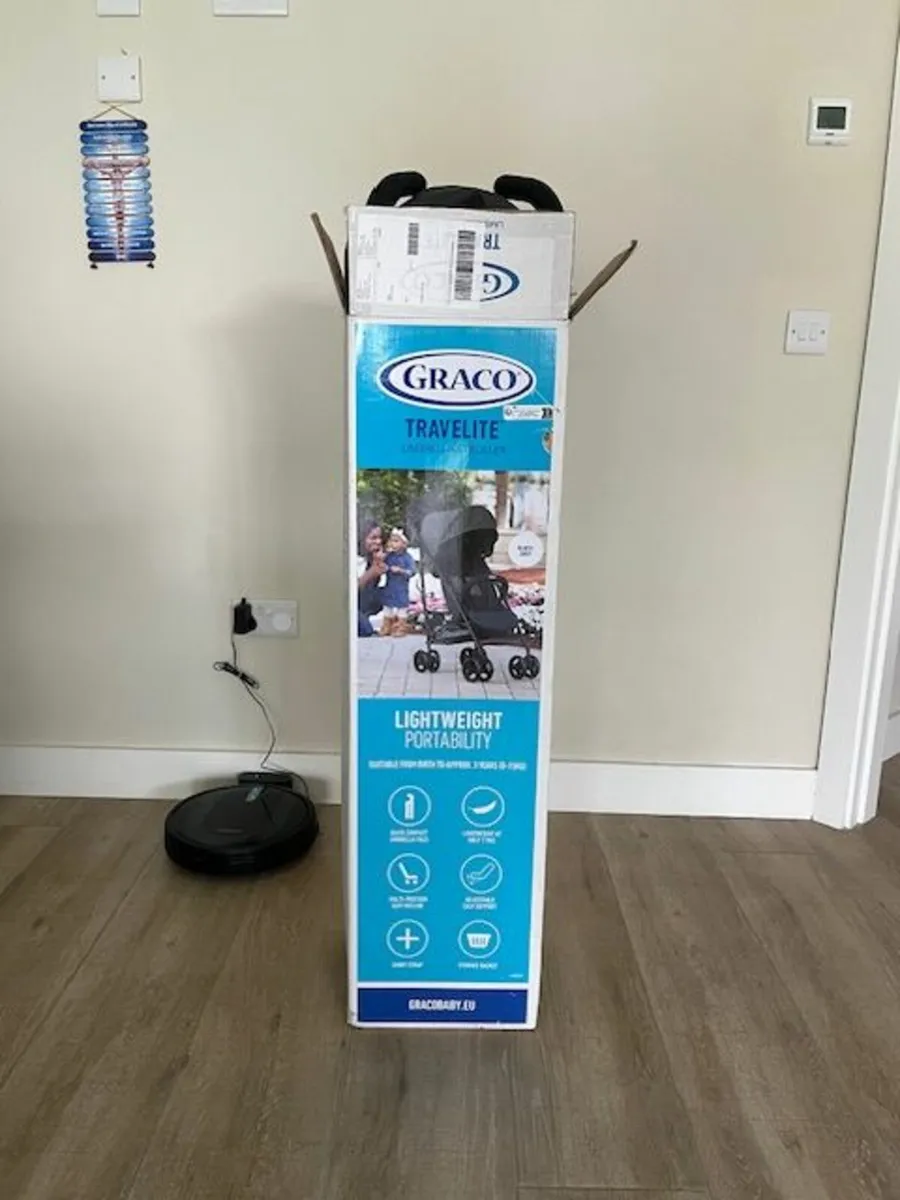 Graco Light Weight Travel Compact Stroller - Good - Image 2