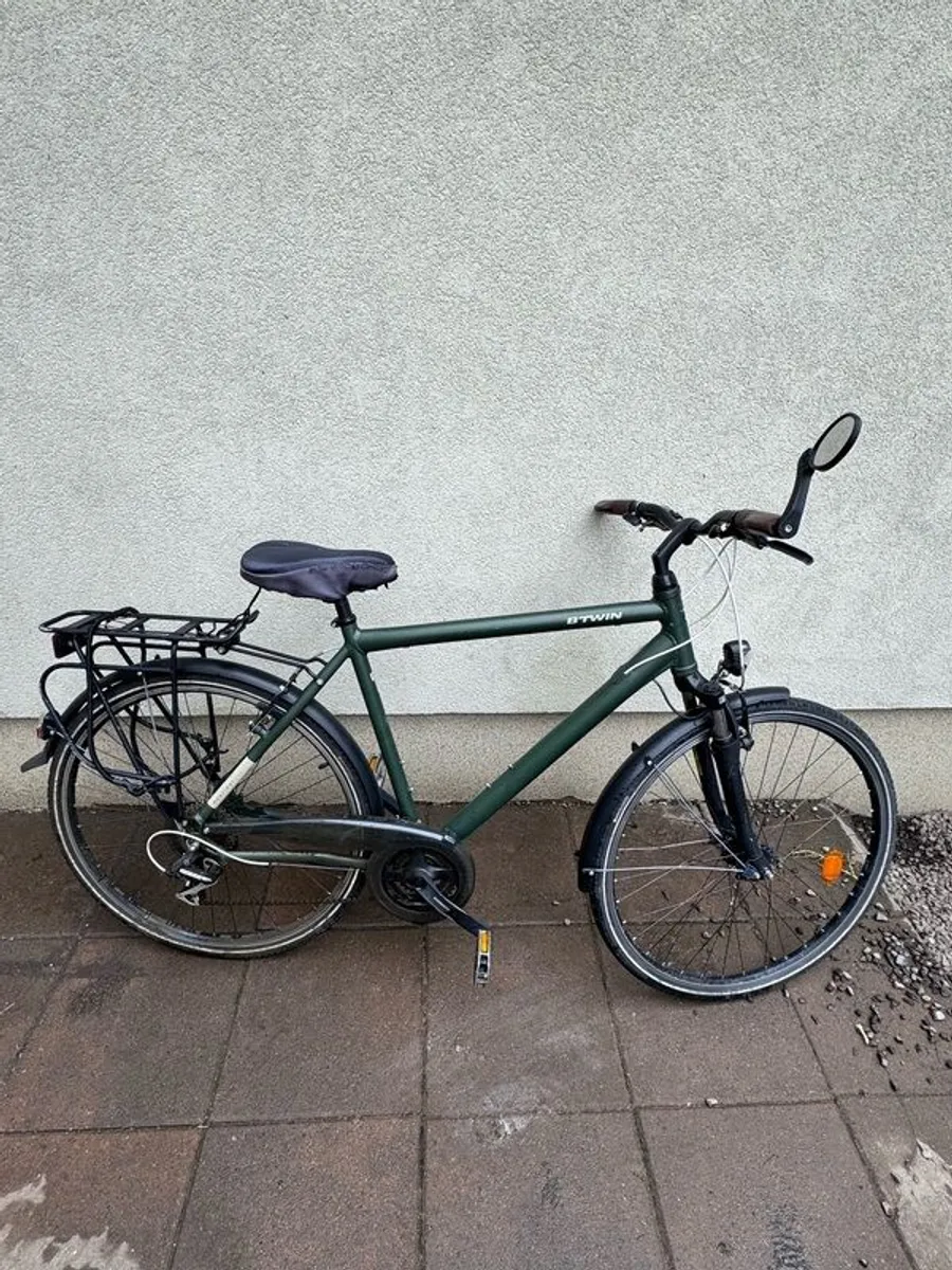 Hybrid City Bike - Image 1