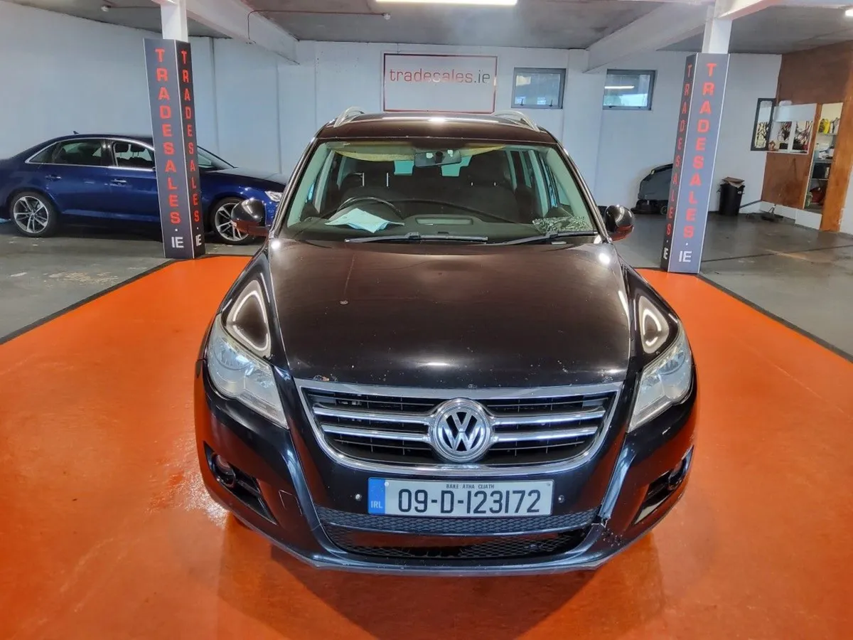 Volkswagen Tiguan 2.0 TDI Bluemotion Trend FUN - Image 1