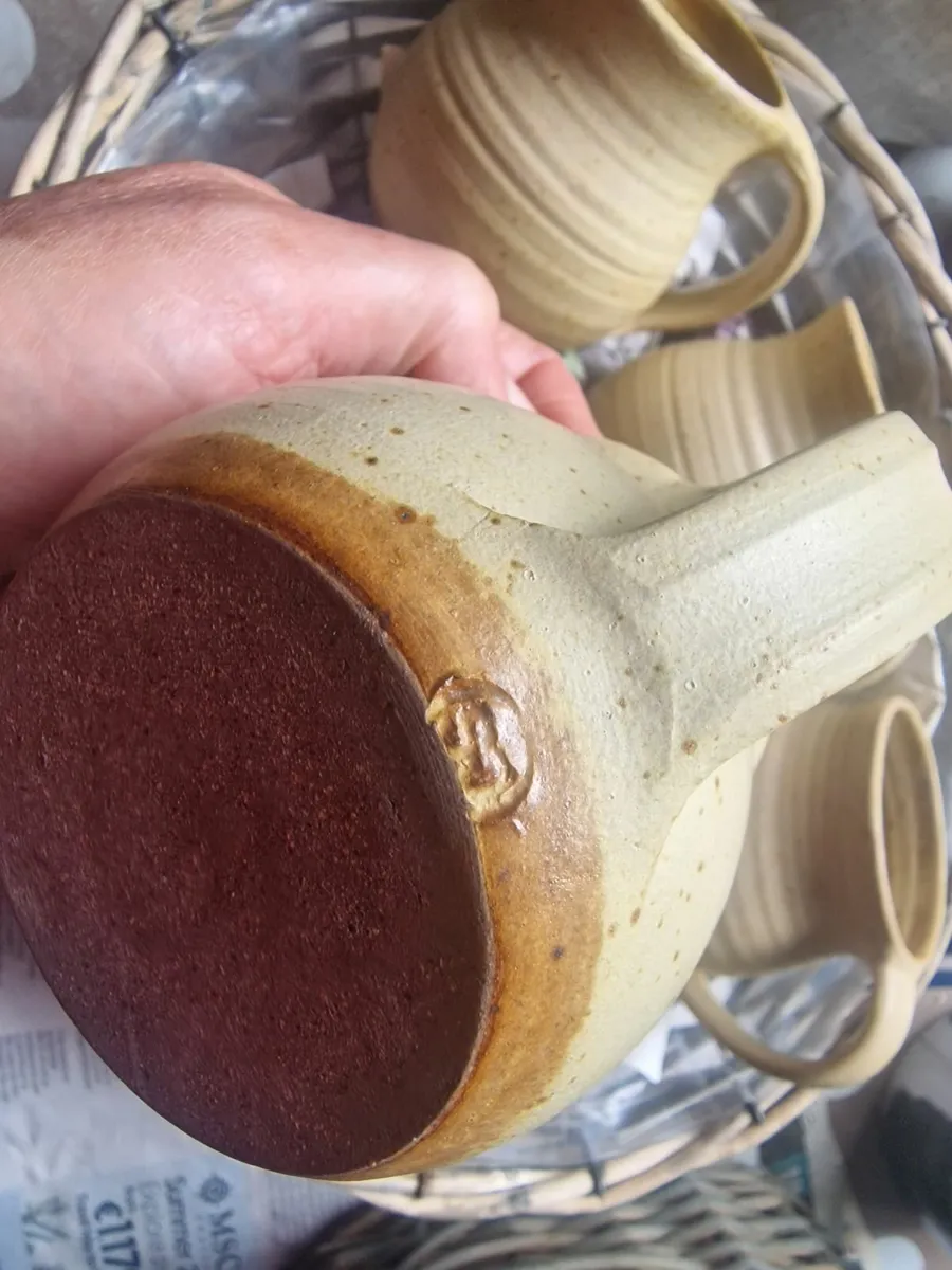 Pottery. - Image 2