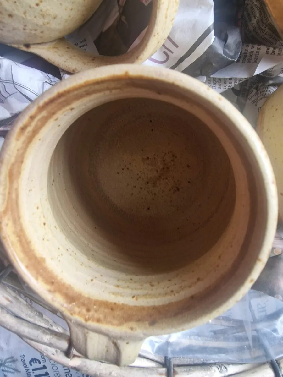 Pottery. - Image 3