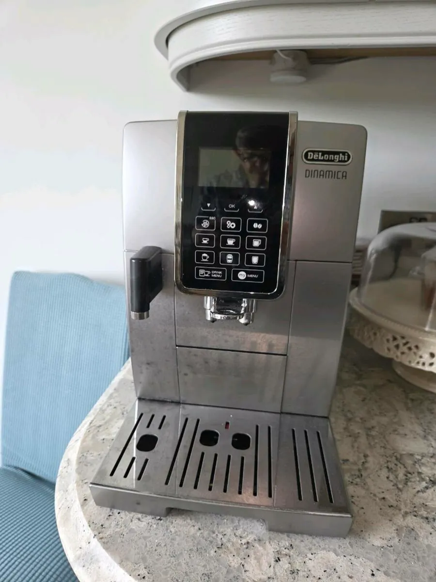 Delonghi Coffee Machine - Image 2
