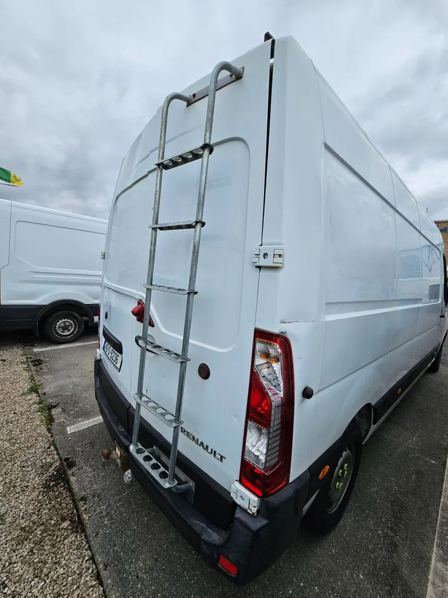 Renault Master 2014 - Image 2