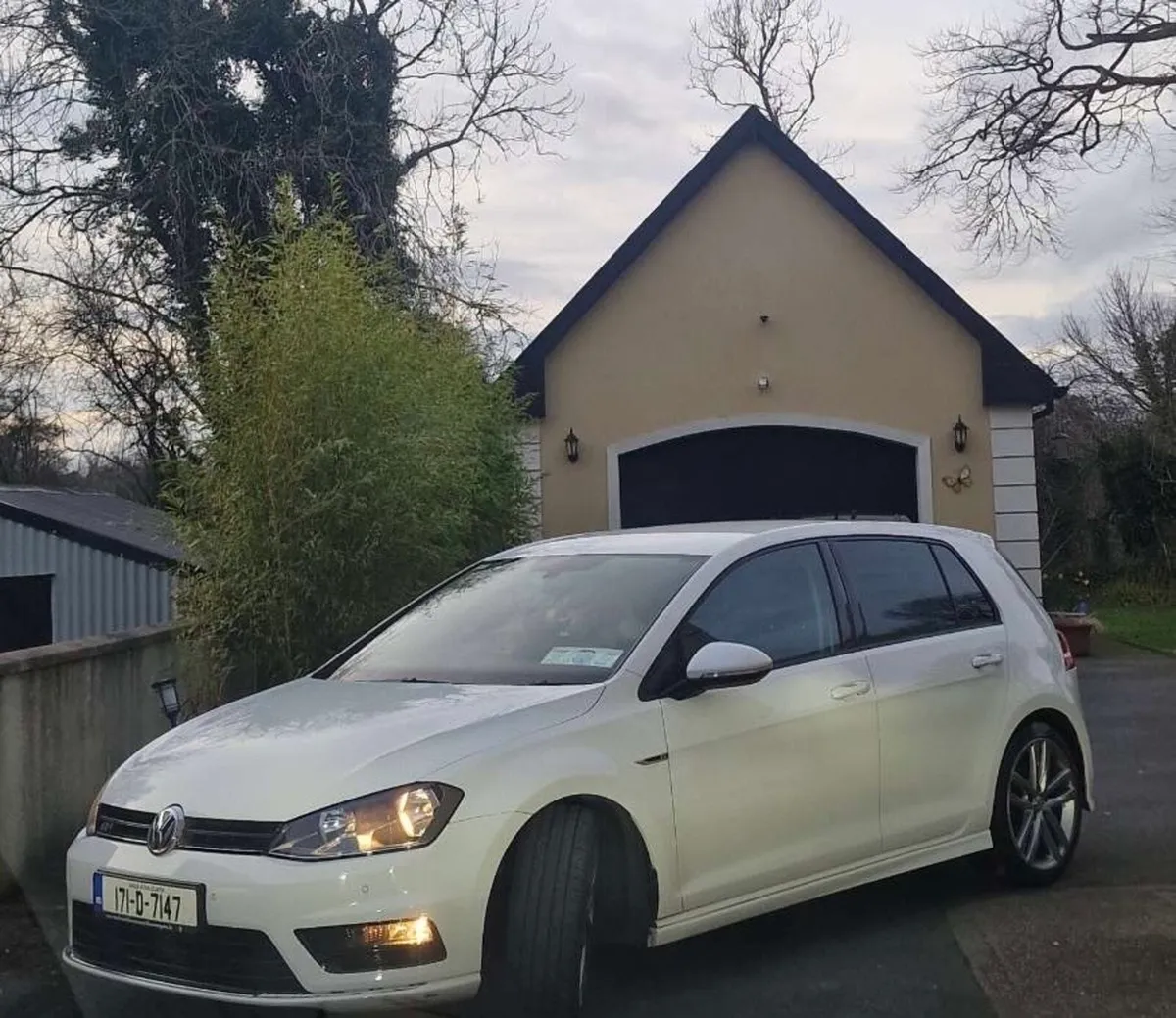 Volkswagen Golf Highline 1.2 Petrol - Image 3