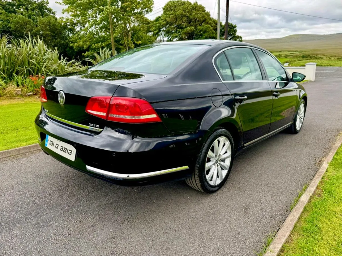 Volkswagen Passat - Image 4
