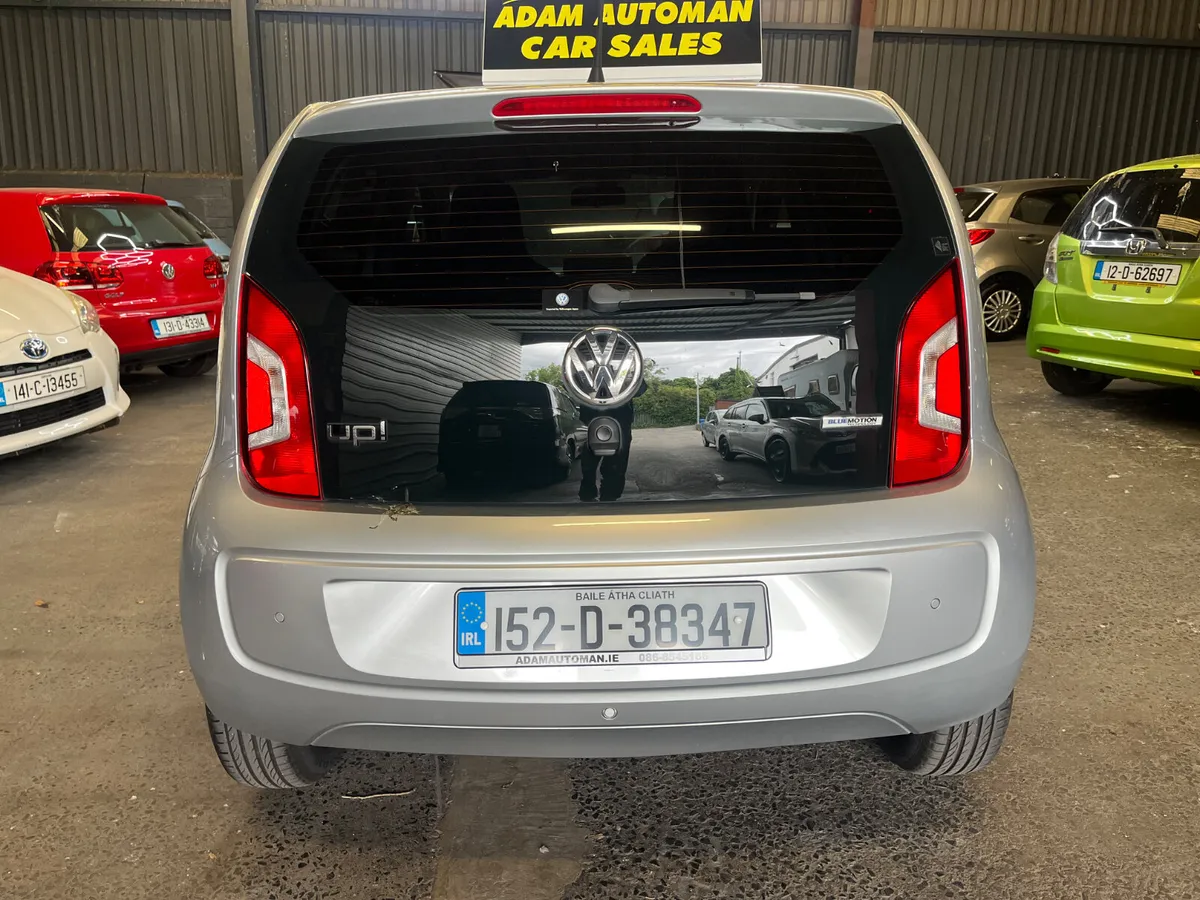 Volkswagen Up 2015 automatic - Image 4
