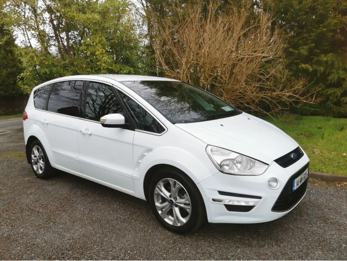 Ford S-Max 2.0 TDCI TITANIUM  Auto Finance availab - Image 4