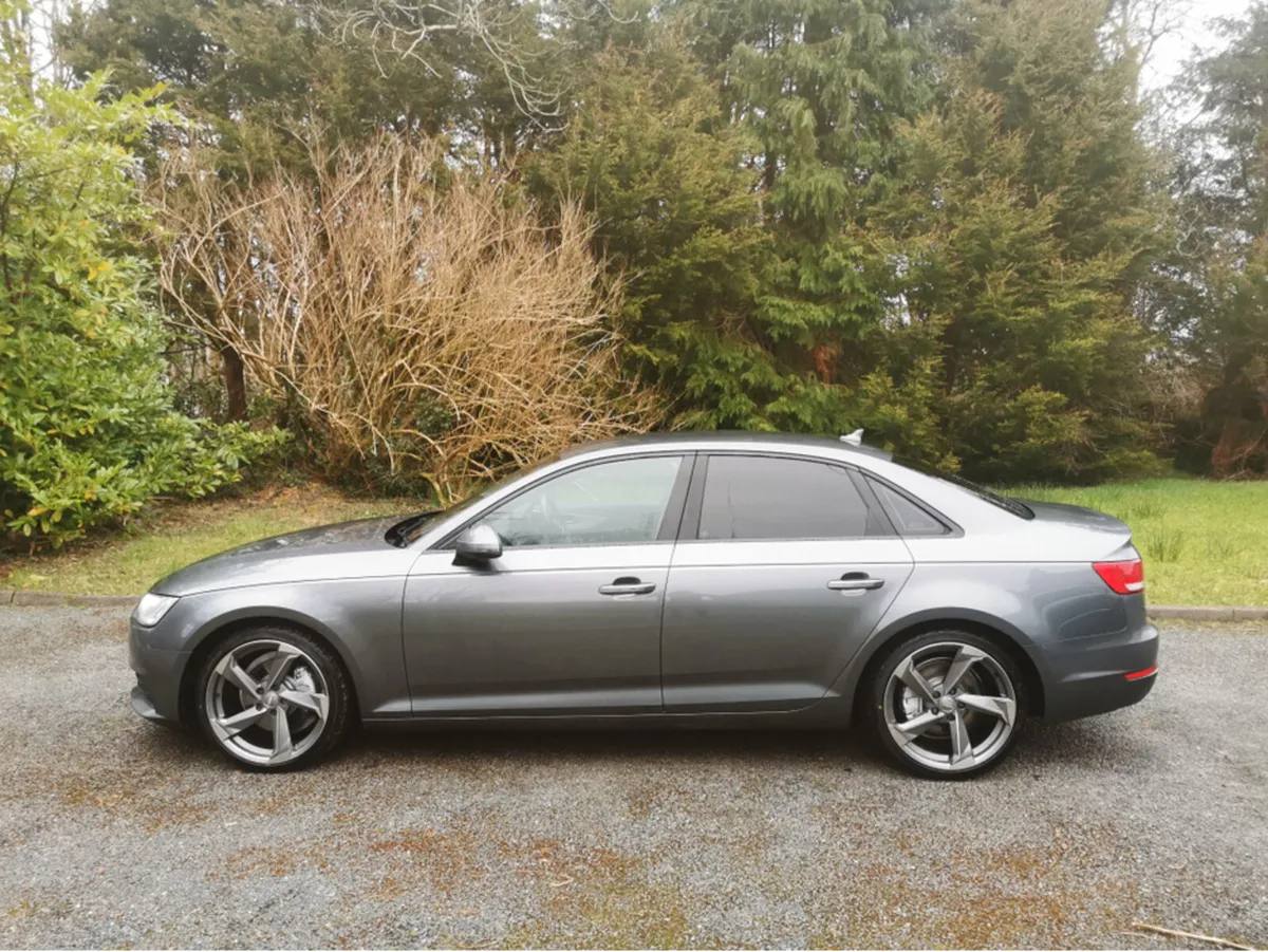 Audi A4 2.0 TDI SPORT ULTRA  AUTO - Image 2