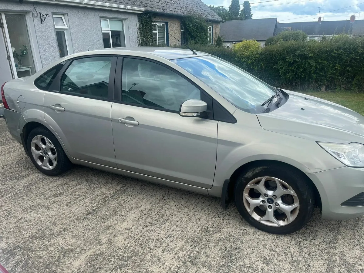 Ford Focus 2010 - Image 4