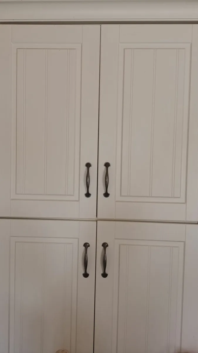 Cabinet doors - Image 2