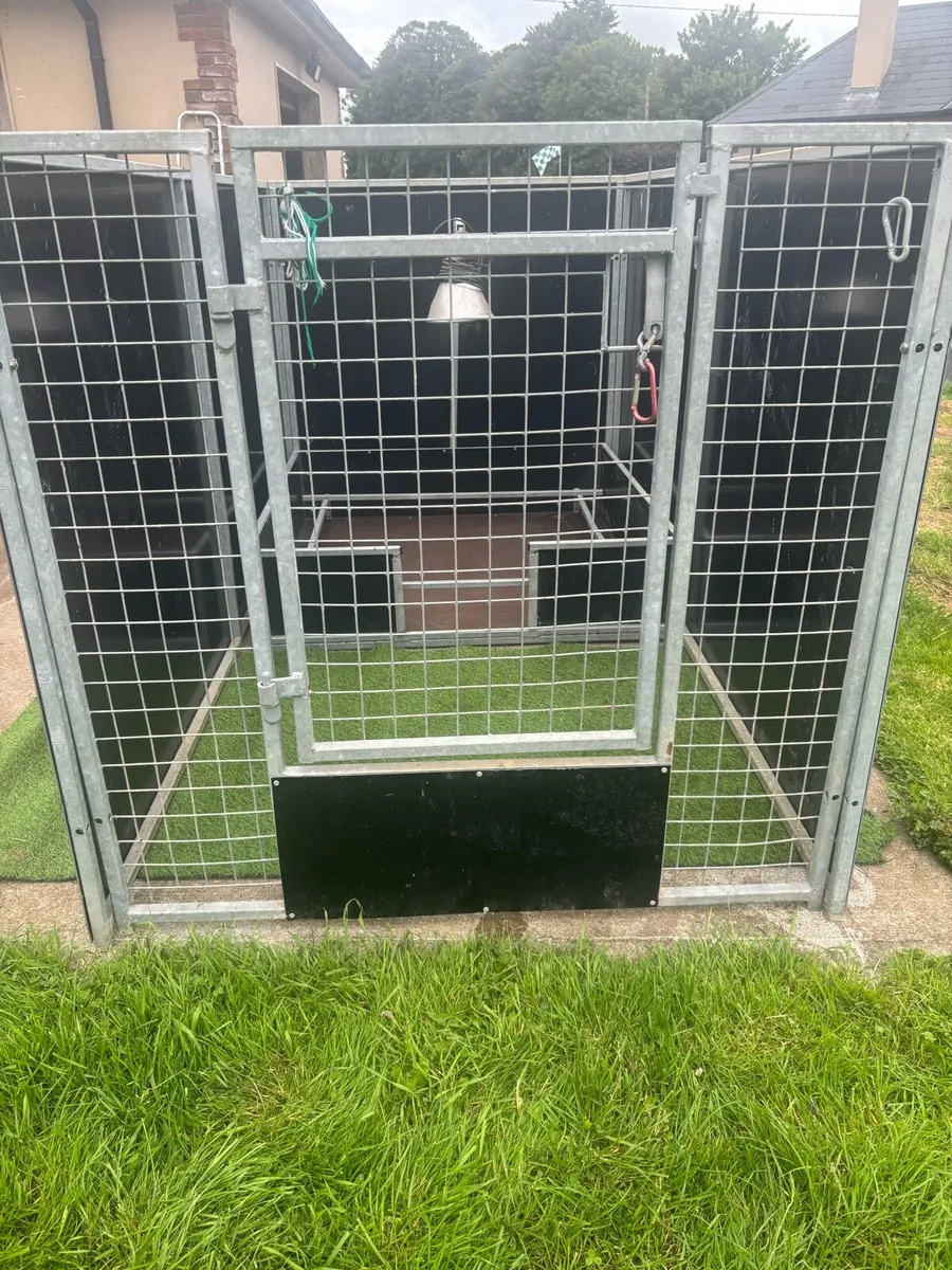 Enclosed Whelping box - Image 2