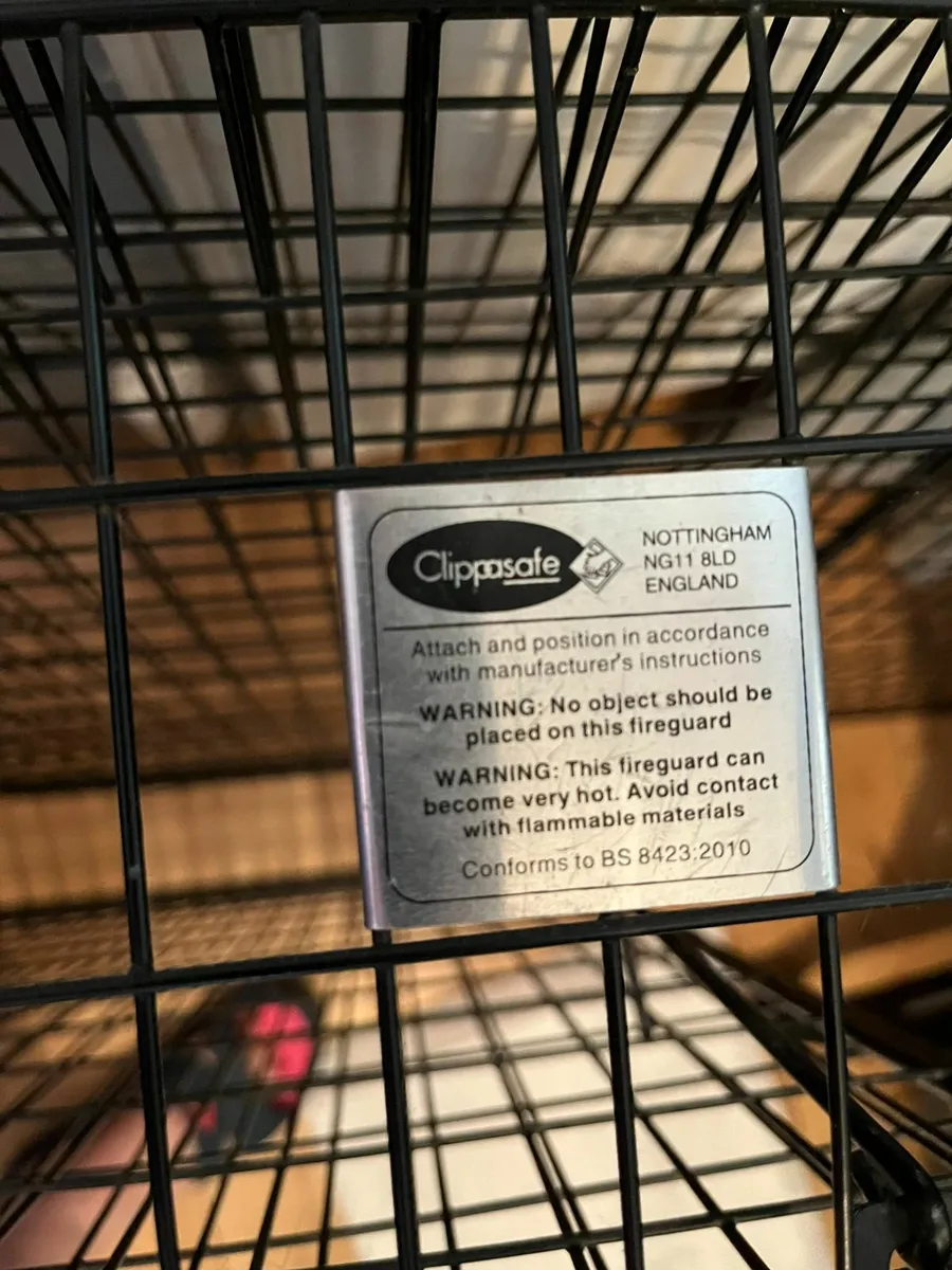Clippasafe Extendable Fireguard - Image 3