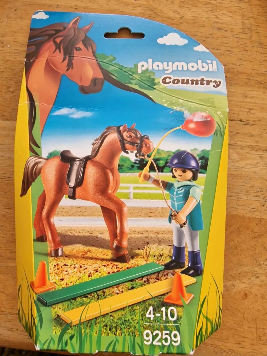 Playmobil Country 9259 Horse Therapist Action Figu - Image 1