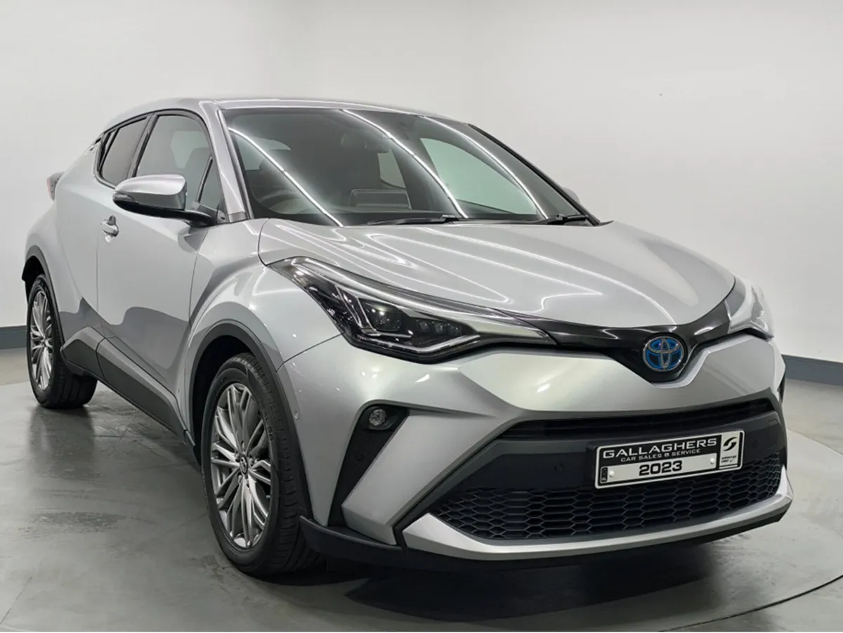 Toyota C-HR (231) SOL HYBRID AUTO - Image 1