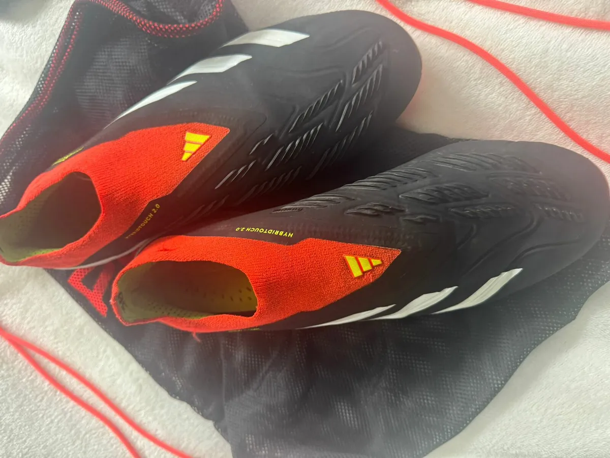 Adidas predator elite soft ground laceless - Image 3