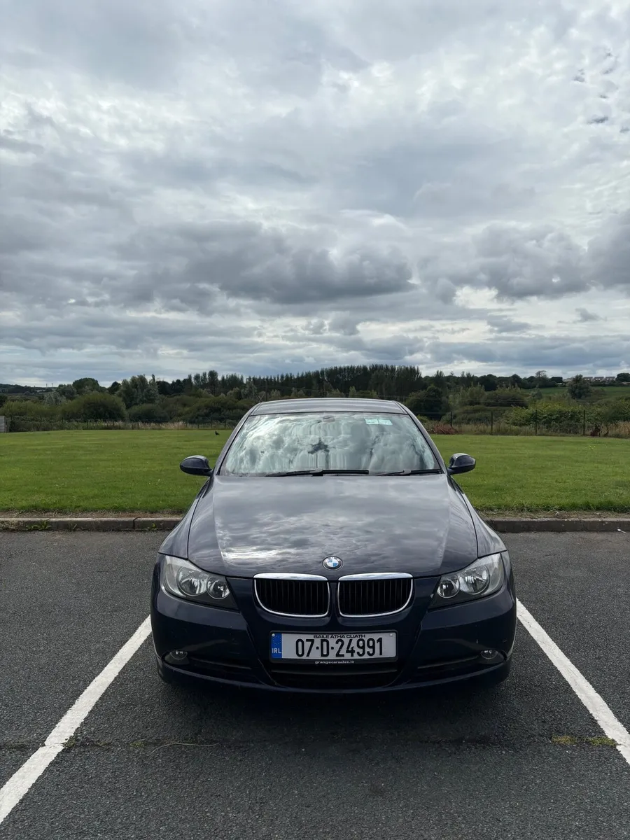 BMW 3-Series 2007 - Image 2