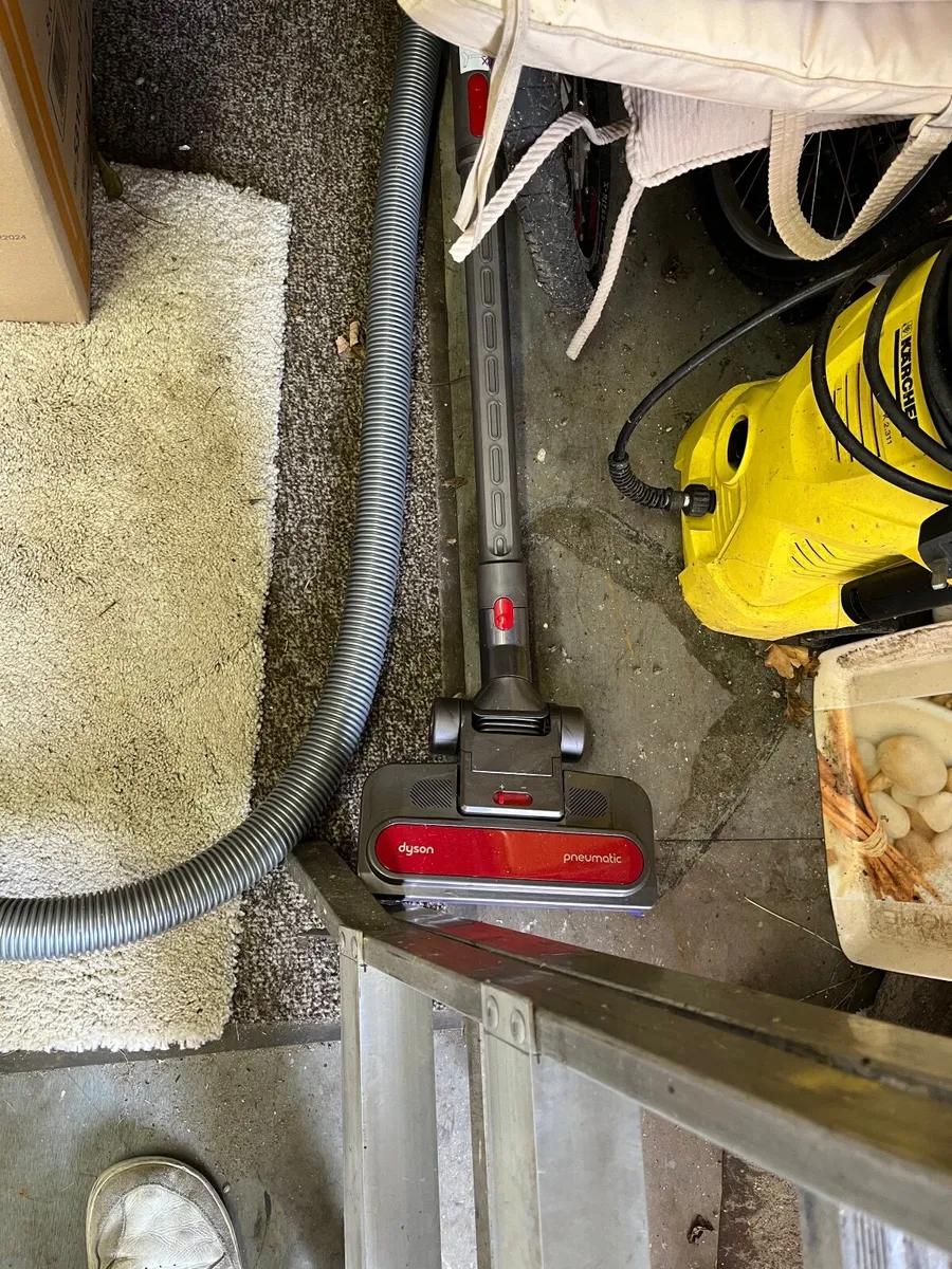 Hoover - Image 2