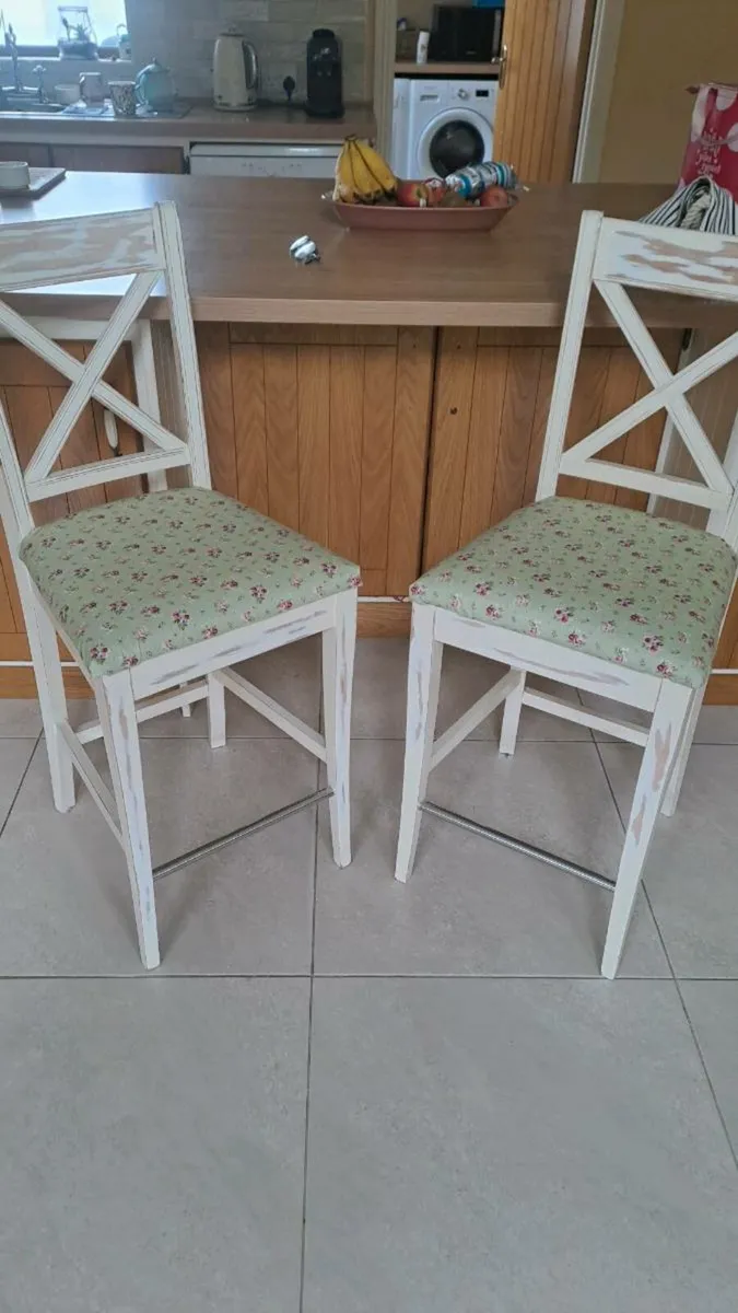 2 kitchen bar stools - Image 1