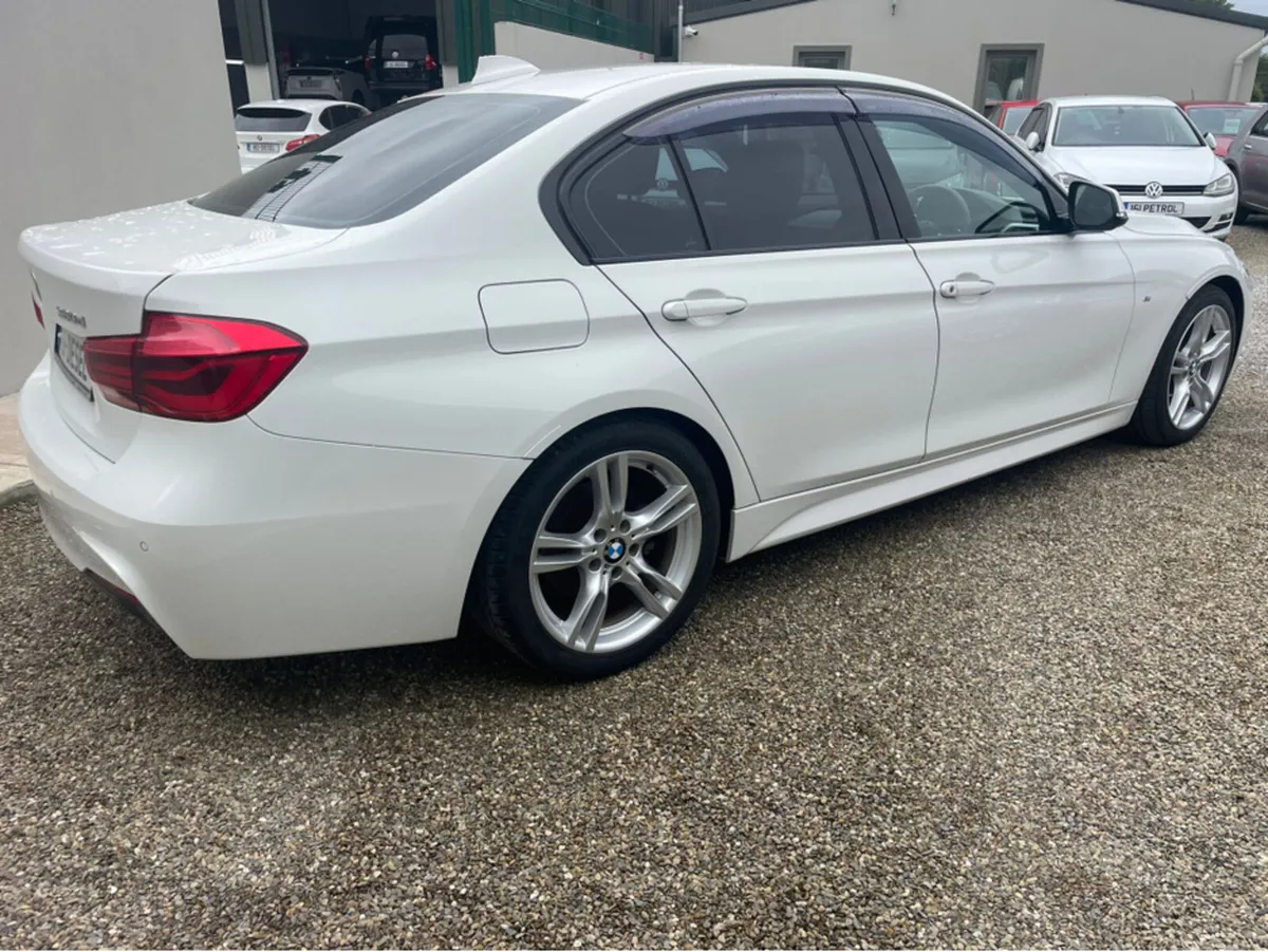 BMW 3-Series 320D - Image 3