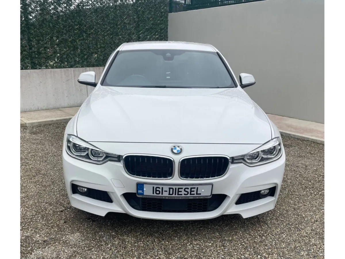 BMW 3-Series 320D - Image 4