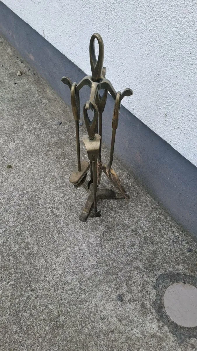 Antique Brass Fire set - Image 2
