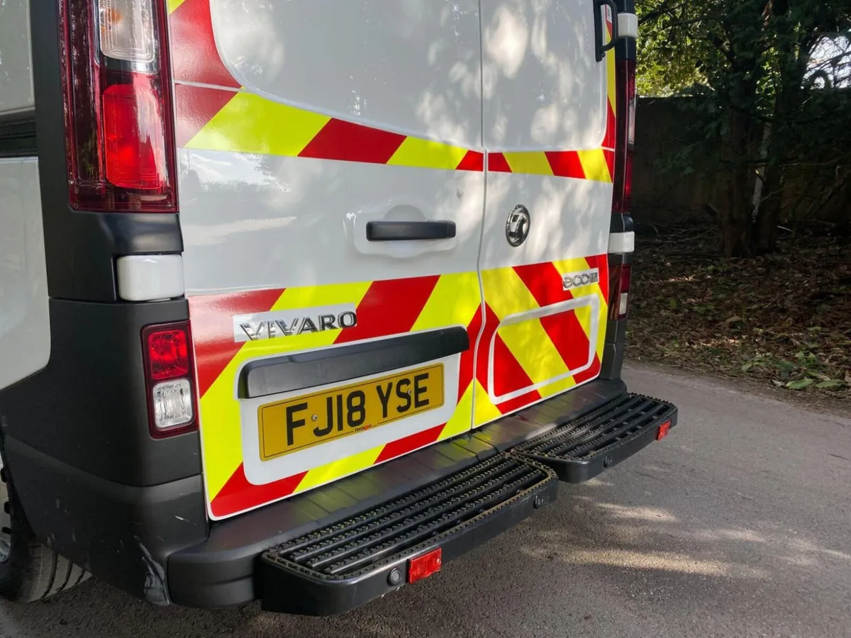 Vauxhall Vivaro  1.6 CDTi 2900 L1 H1 Euro 6 (s/s) - Image 4