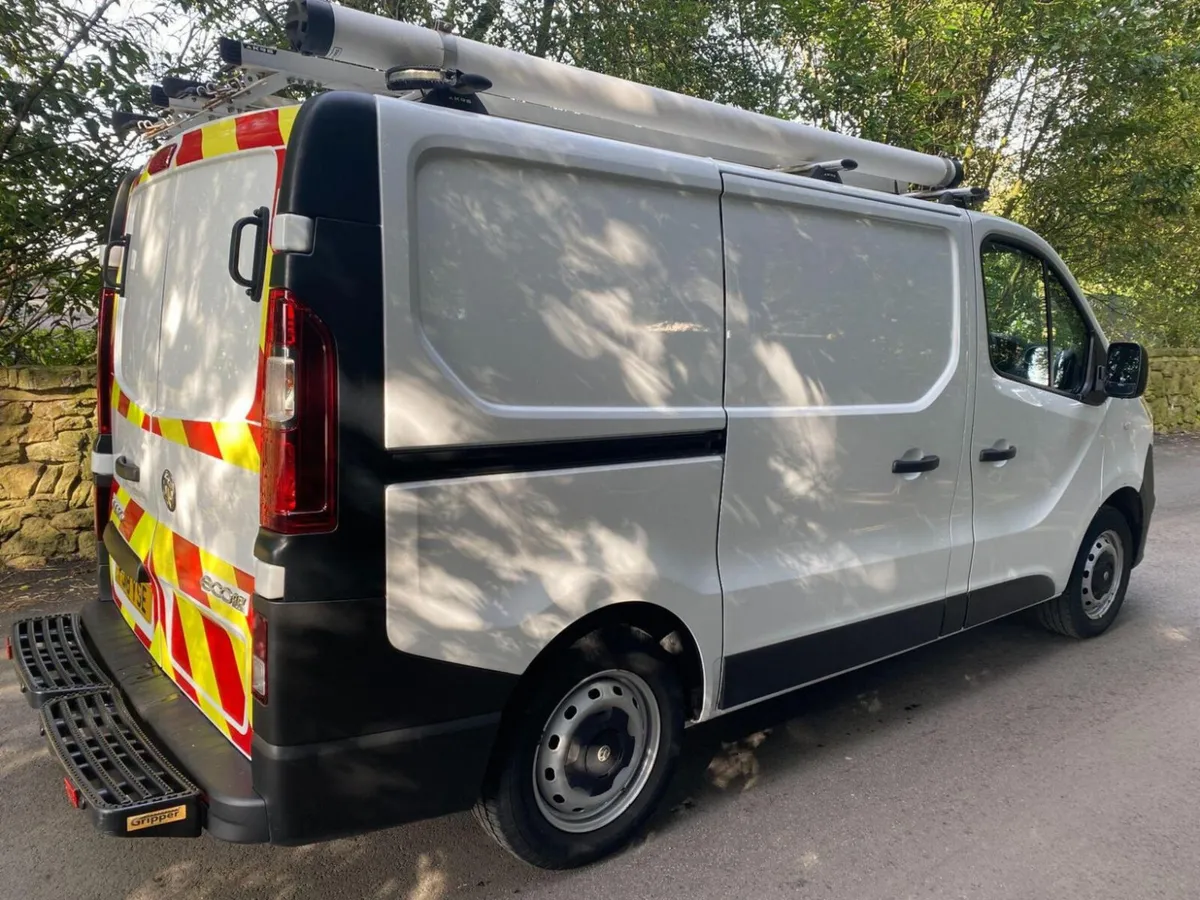 Vauxhall Vivaro  1.6 CDTi 2900 L1 H1 Euro 6 (s/s) - Image 2