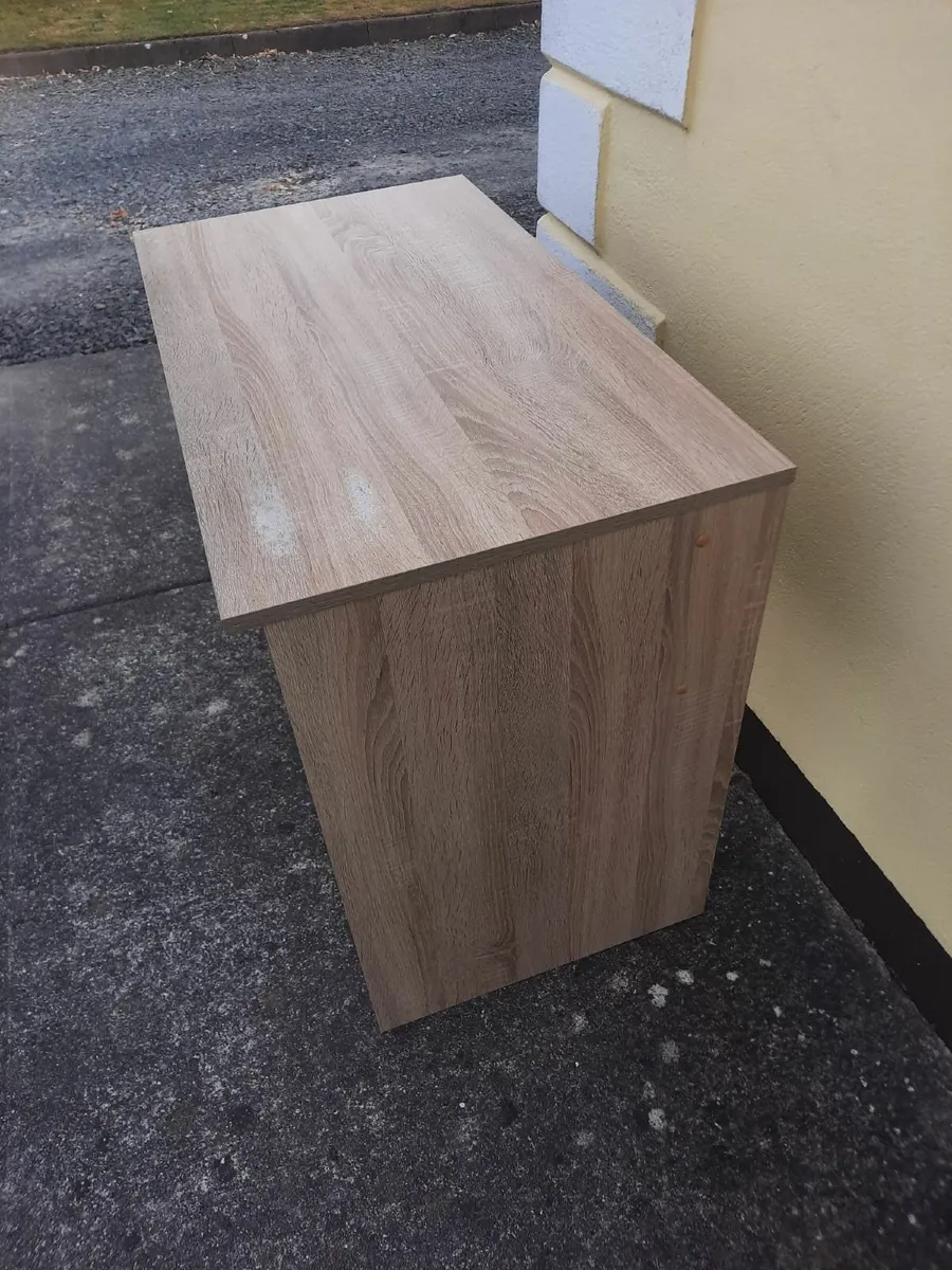 Desk - Image 1