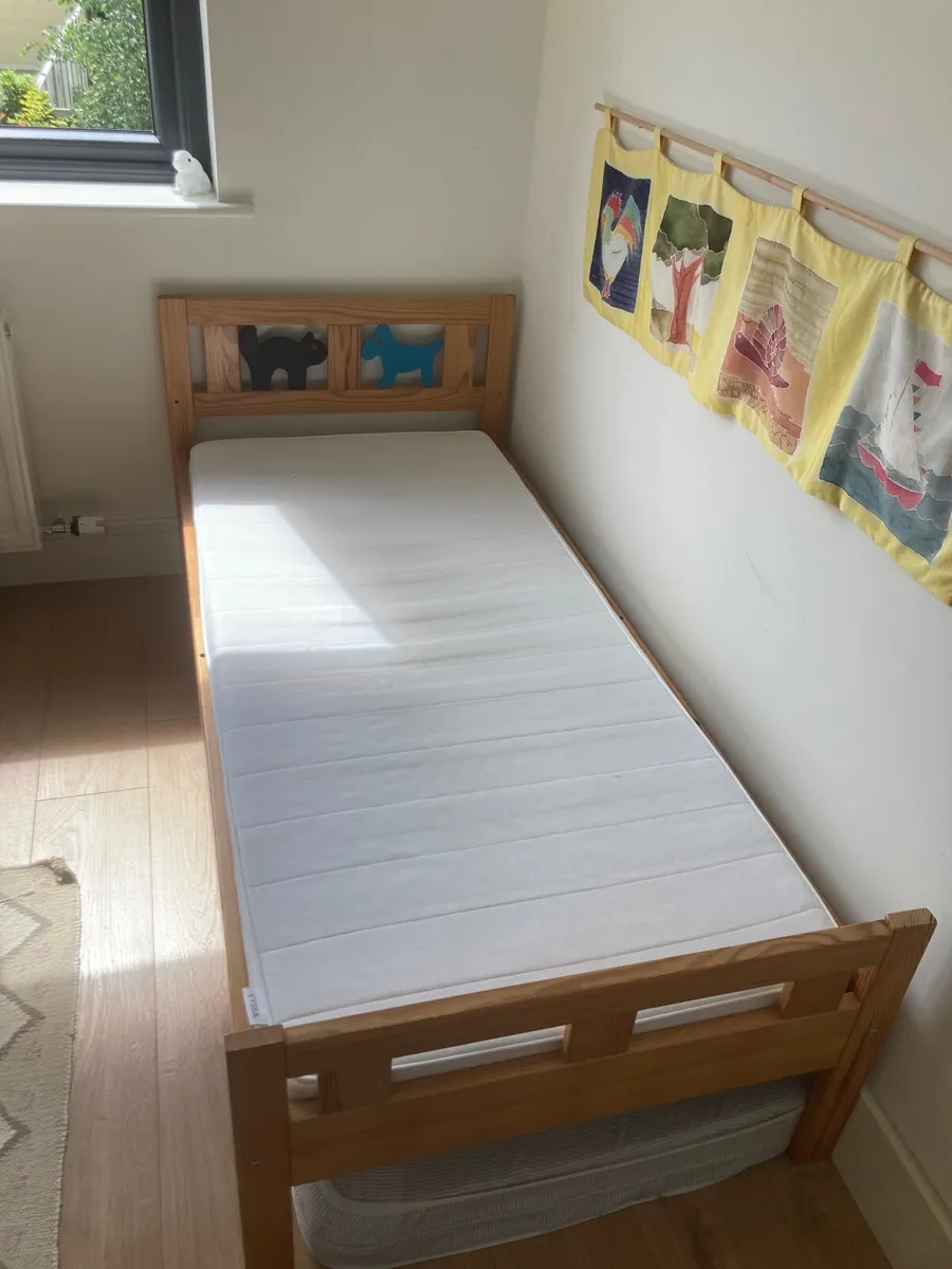 Kids bed - Image 1