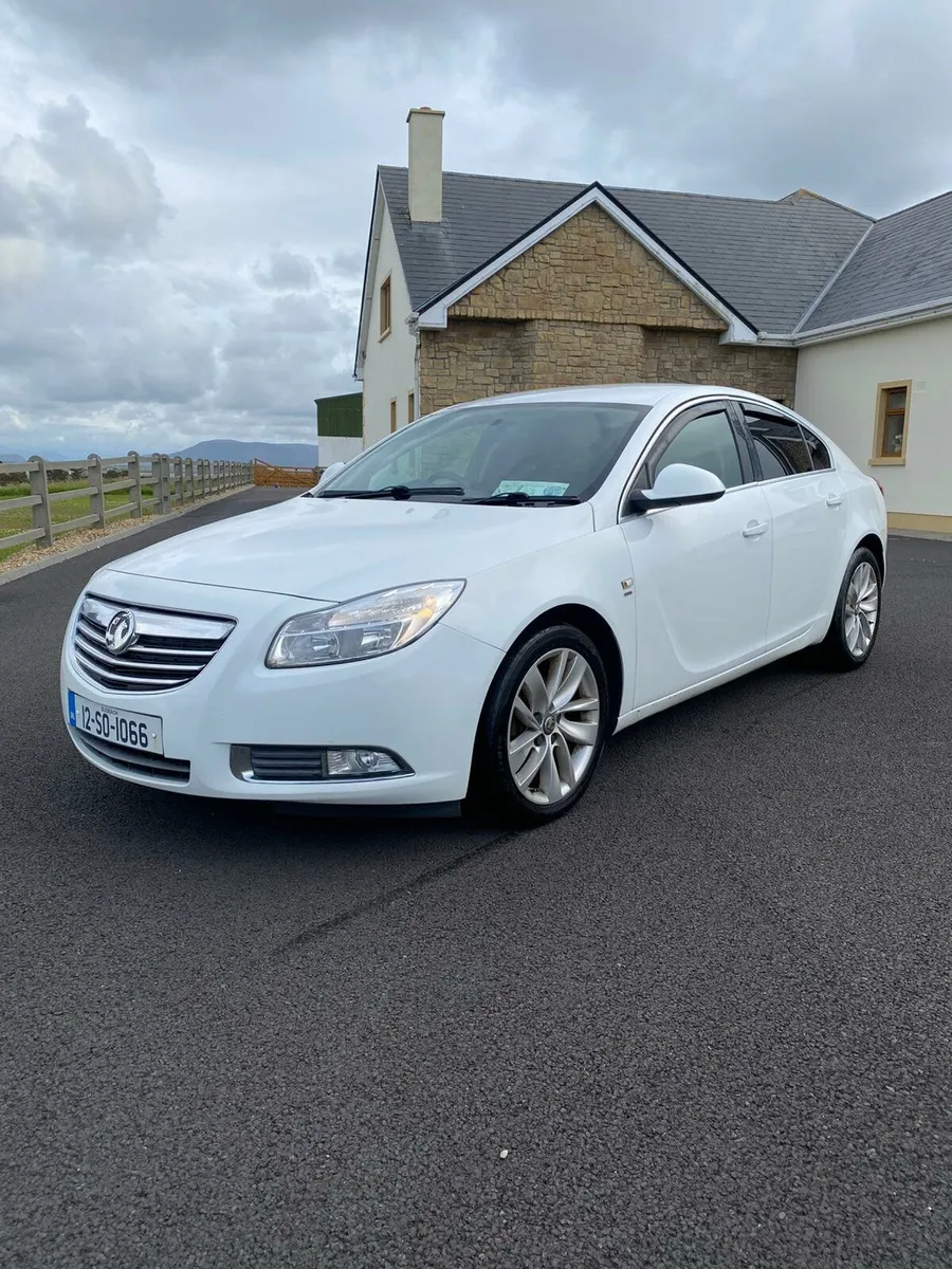 Vauxhall Insignia 2012 - Image 1