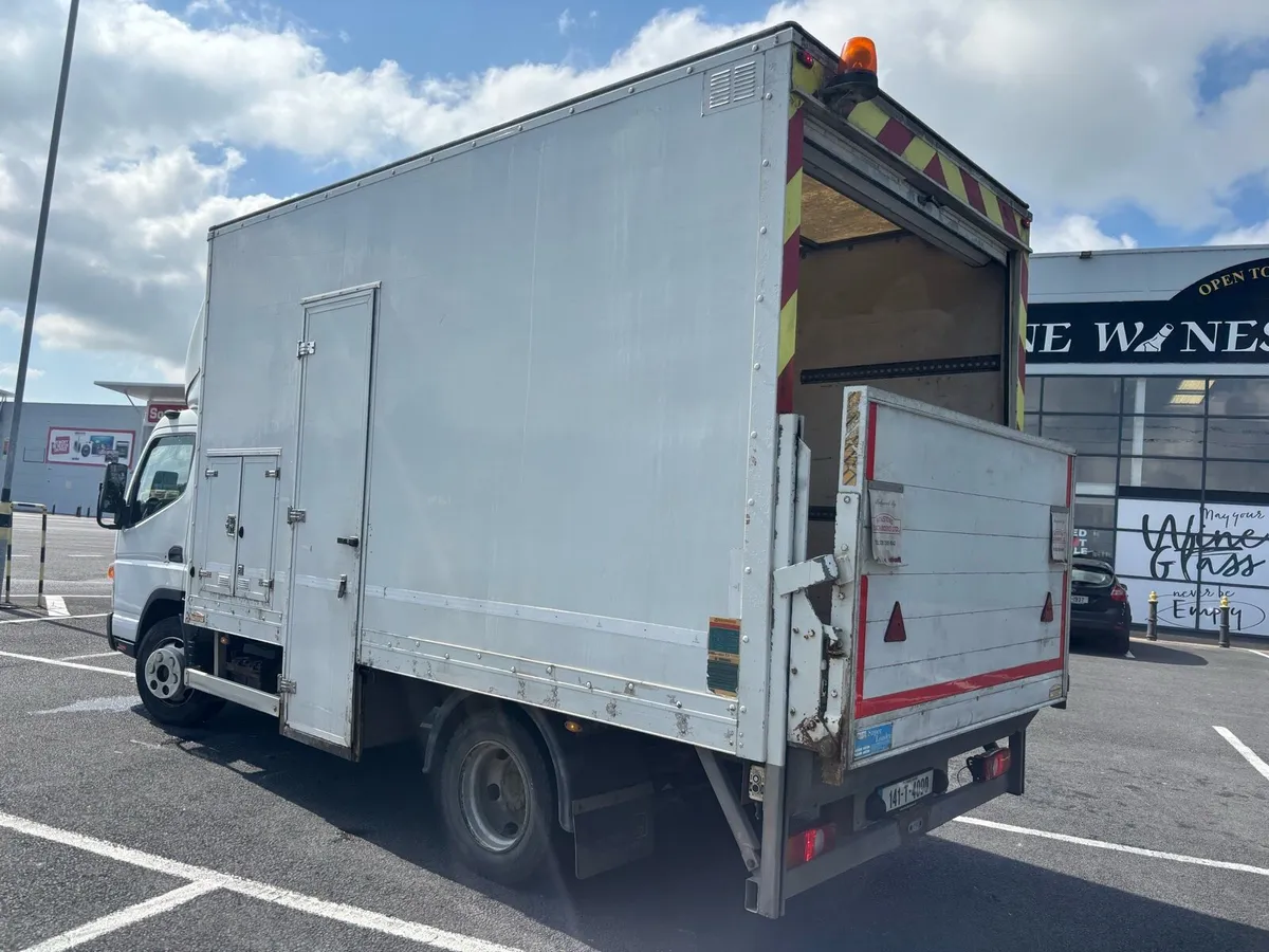 Mitsubishi canter - Image 2