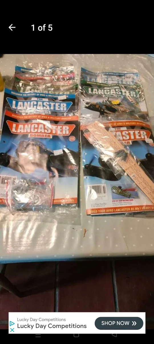 Hachette vintage. The Lancaster Bomber. Build your - Image 1