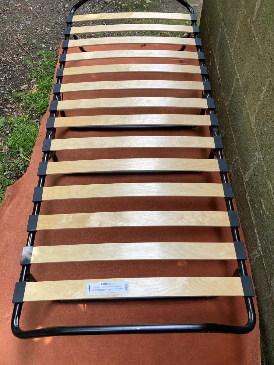 Kids fold up bed - Image 3