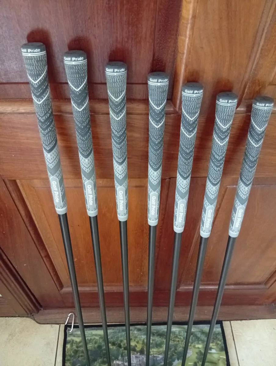 TaylorMade P770 Tungsten 4-7,8-PW Forged As New - Image 4