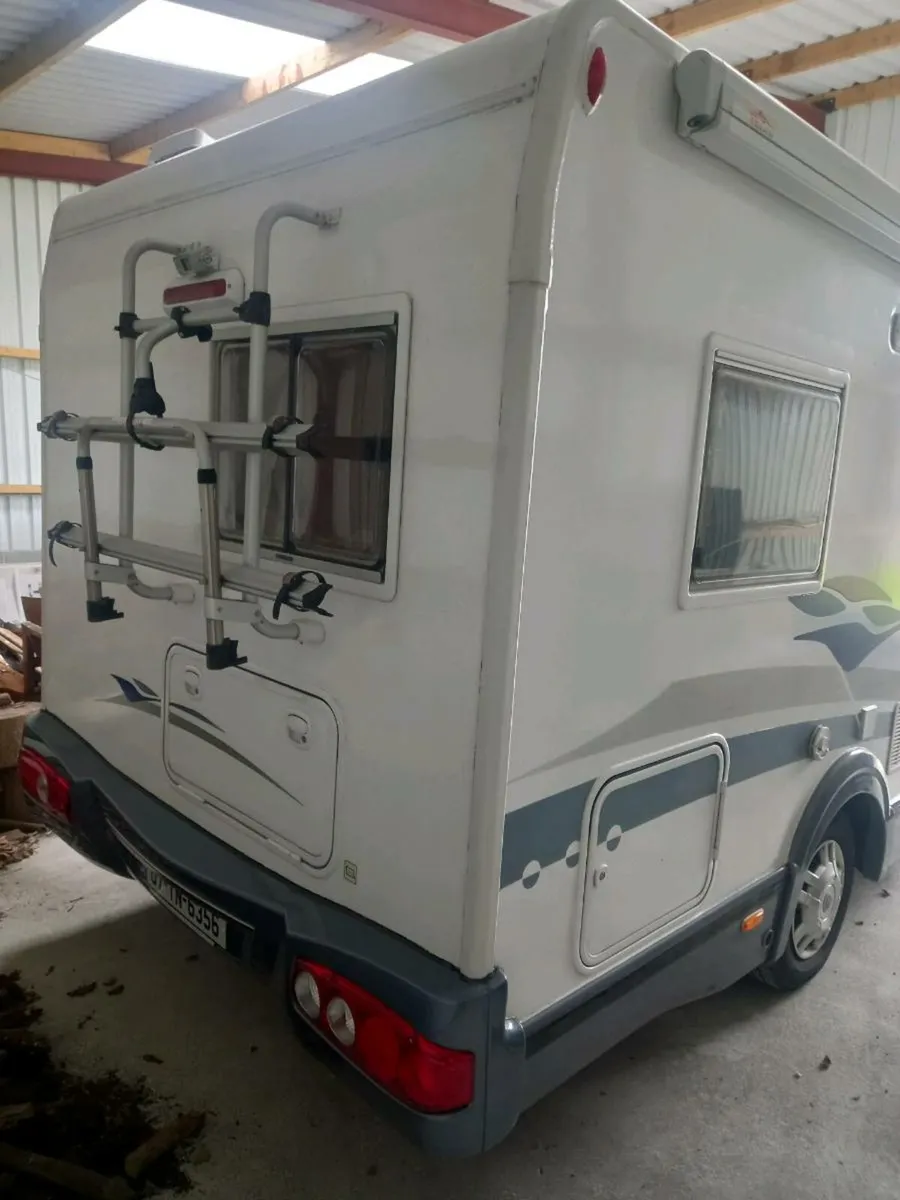 2007 Challenger Camper - Image 4