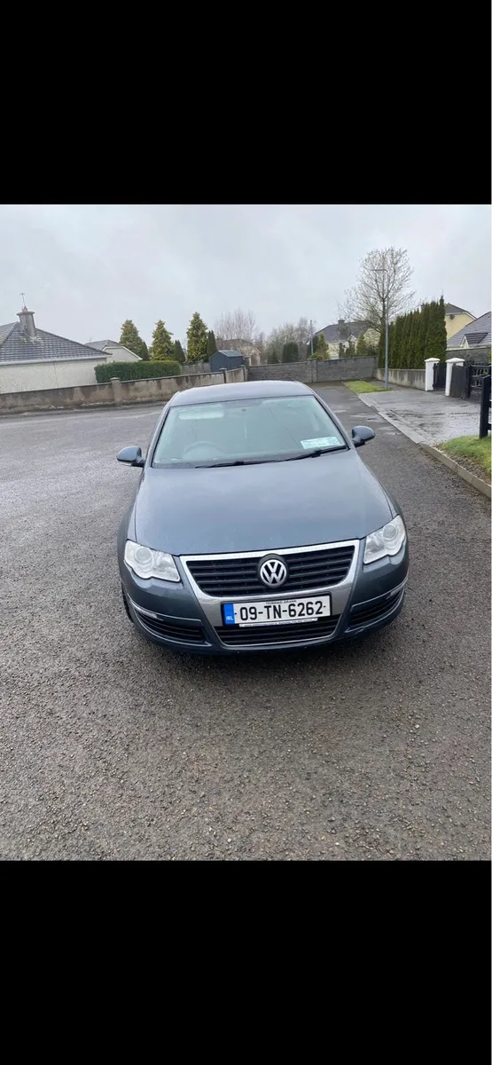 Volkswagen Passat - Image 2
