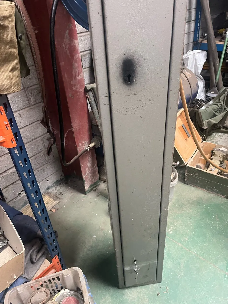 Shotgun safe - Image 1