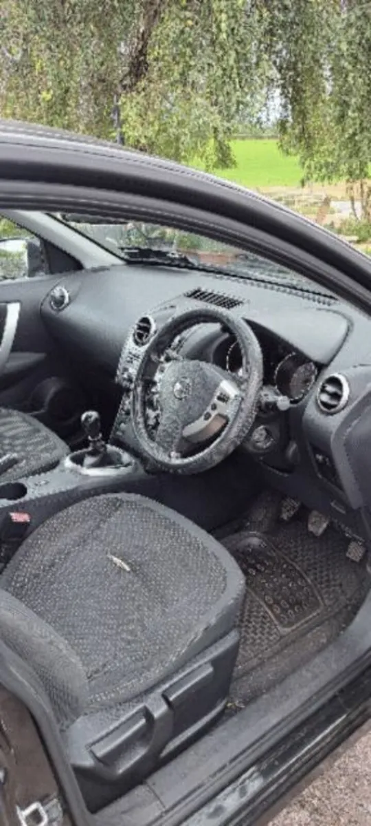 Nissan Qashqai 2009 - Image 3