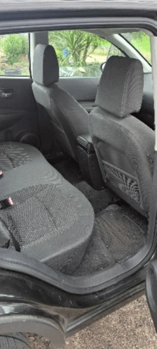 Nissan Qashqai 2009 - Image 4