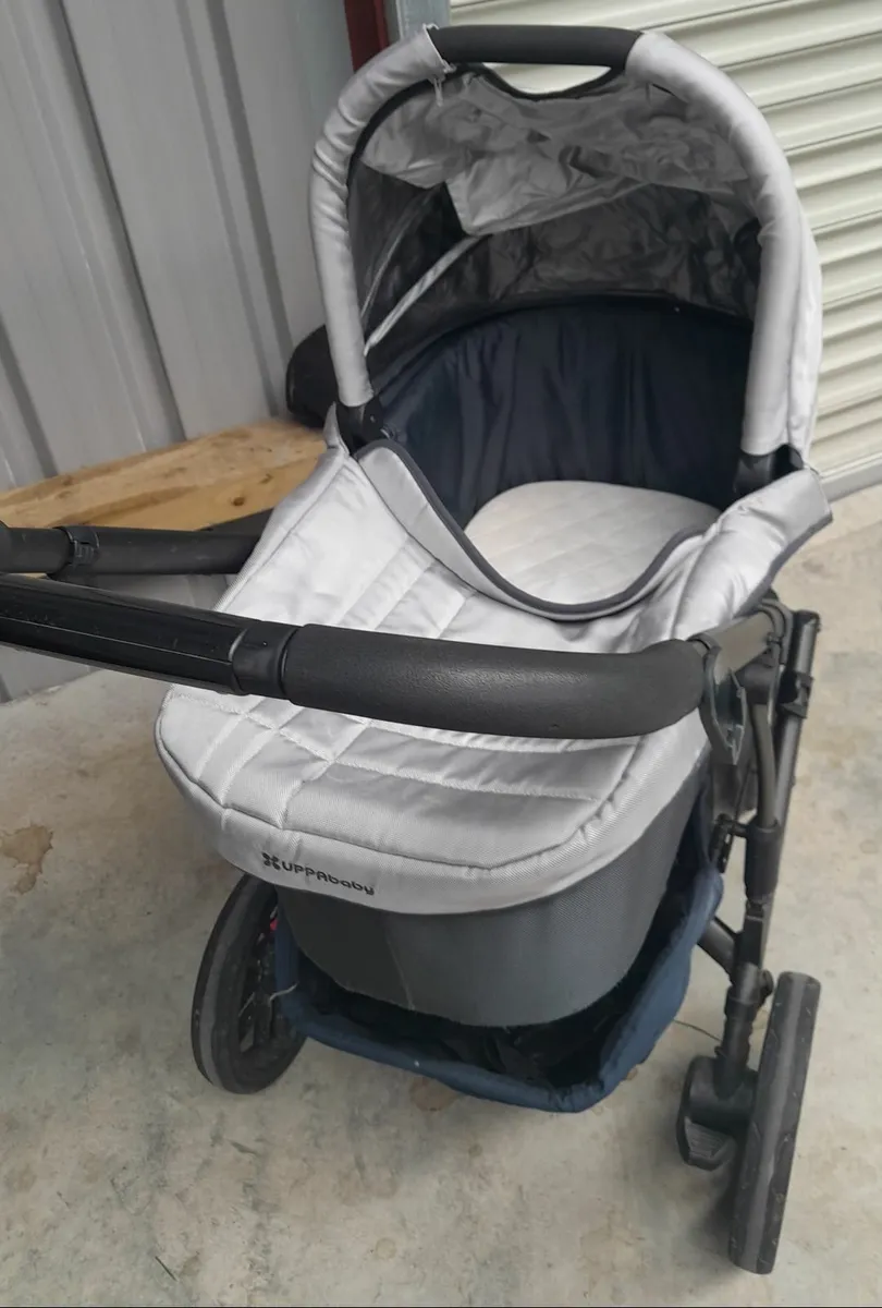 Uppa baby travel system - Image 3