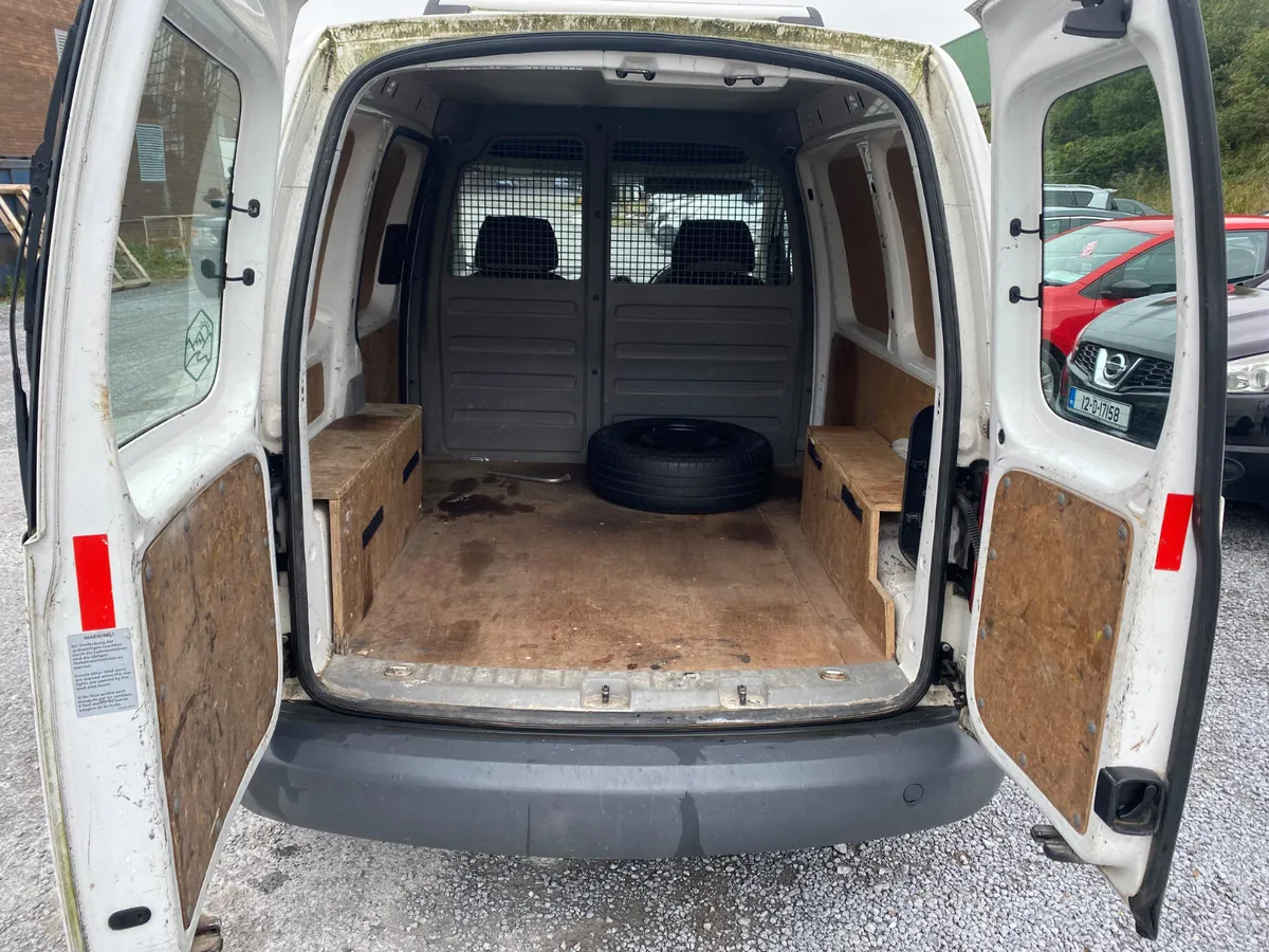 Volkswagen Caddy 2006 - Image 4