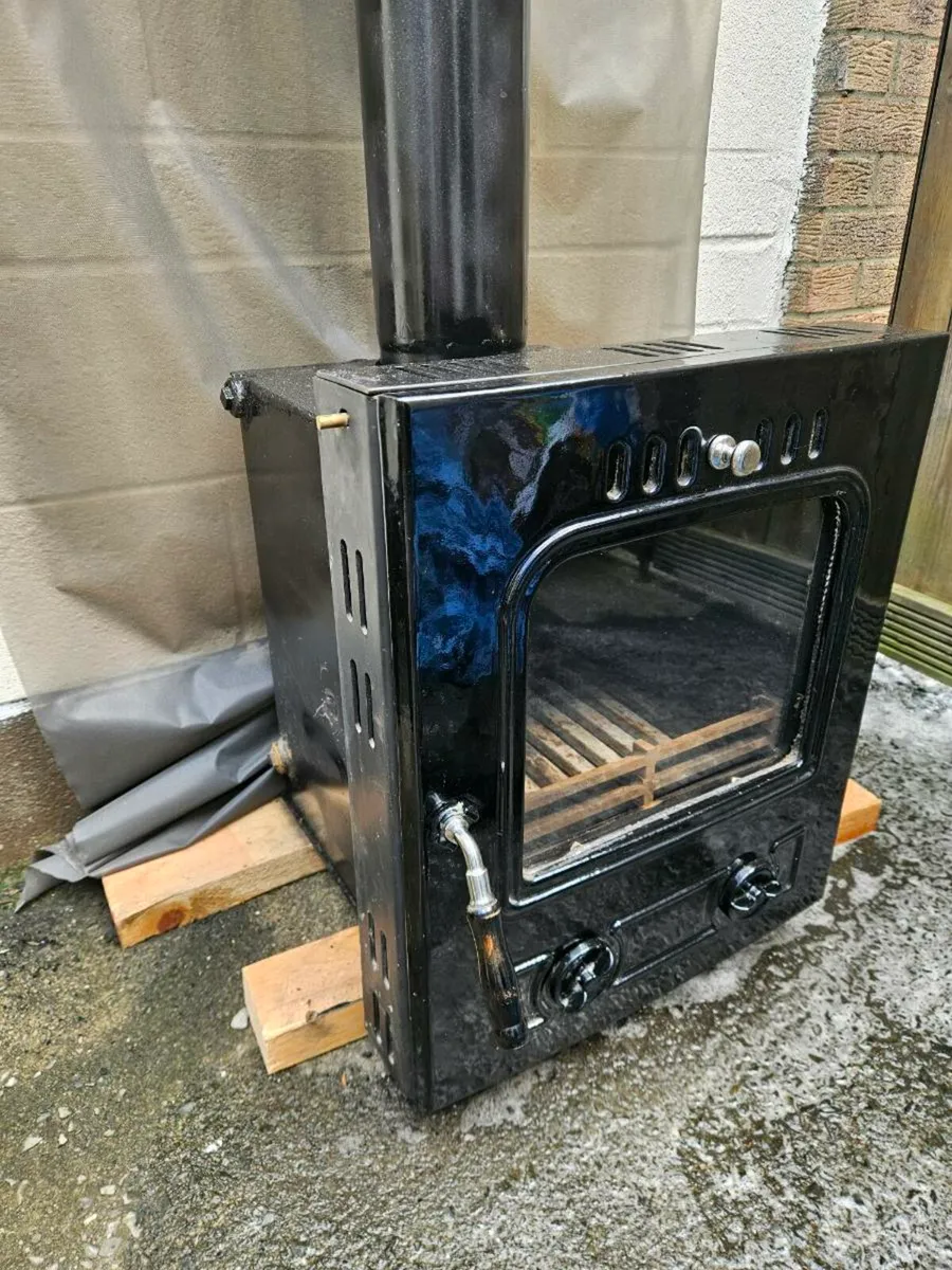 Henly inset multi fuel stove - Image 1