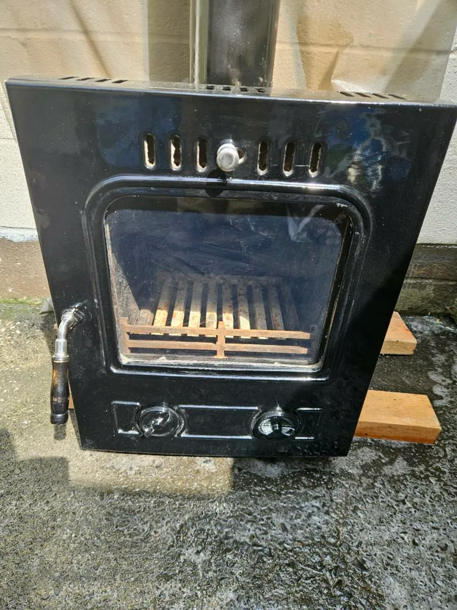 Henly inset multi fuel stove - Image 2