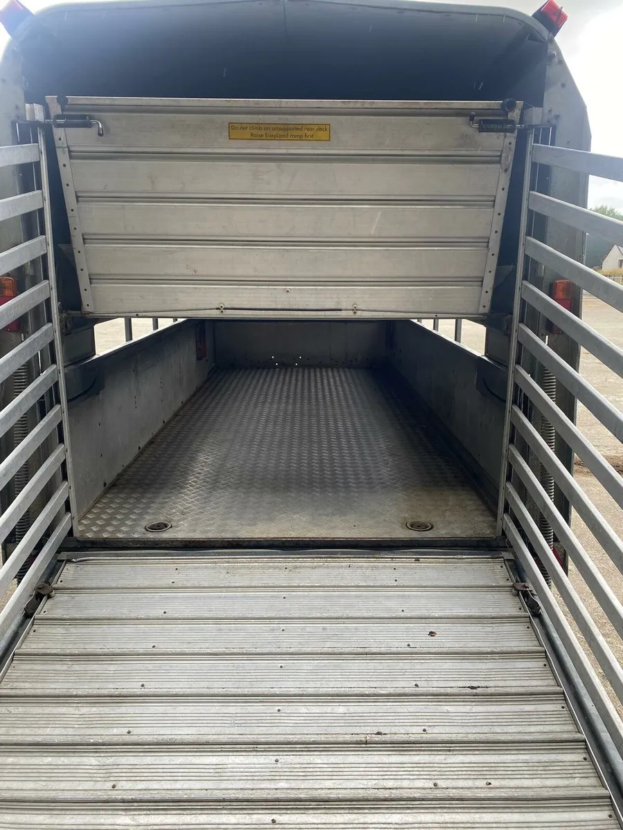 14 ft by 5-10  iforwilliams cattle/sheep box - Image 4