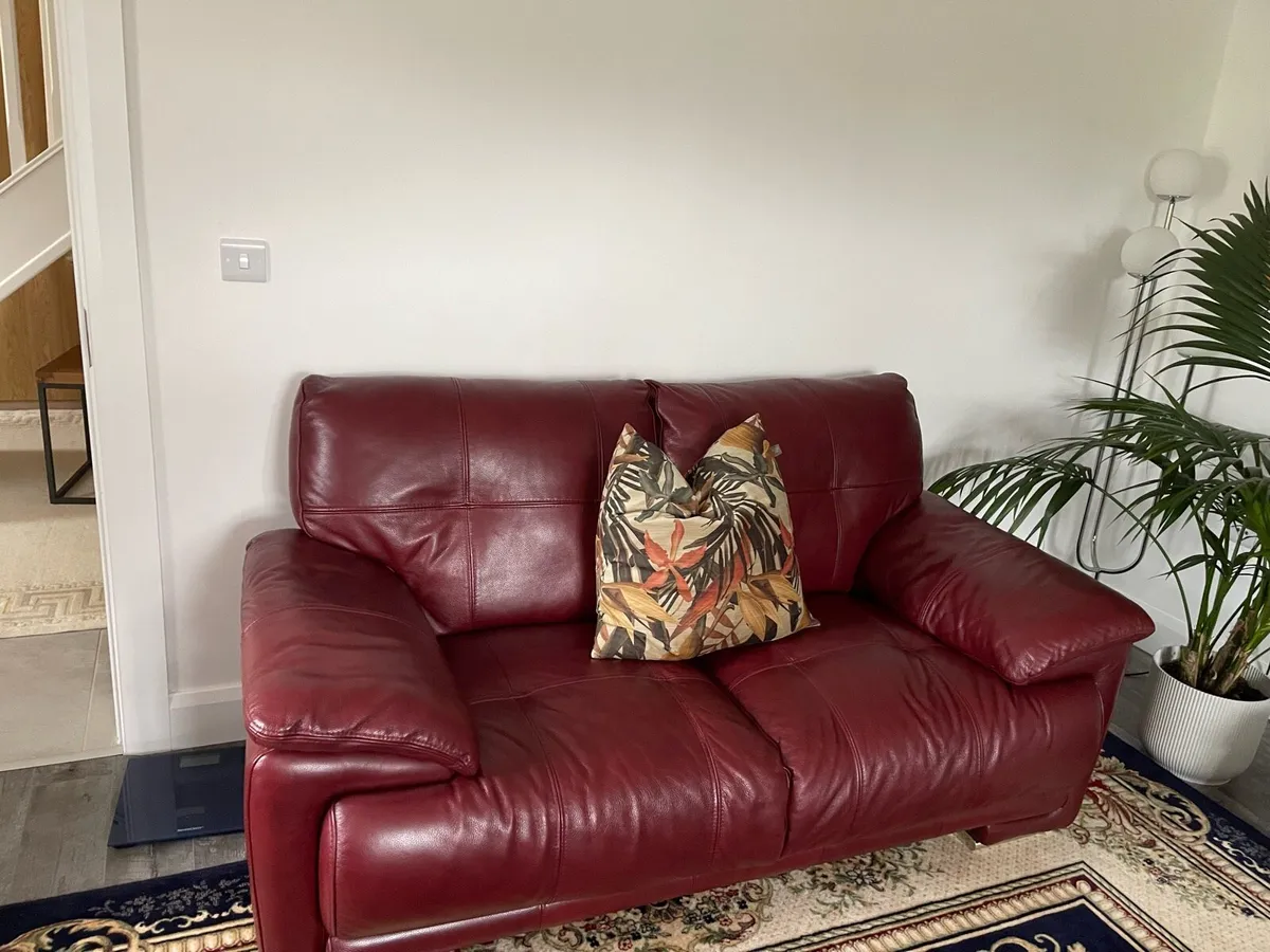 Ez Living Couches - Image 4