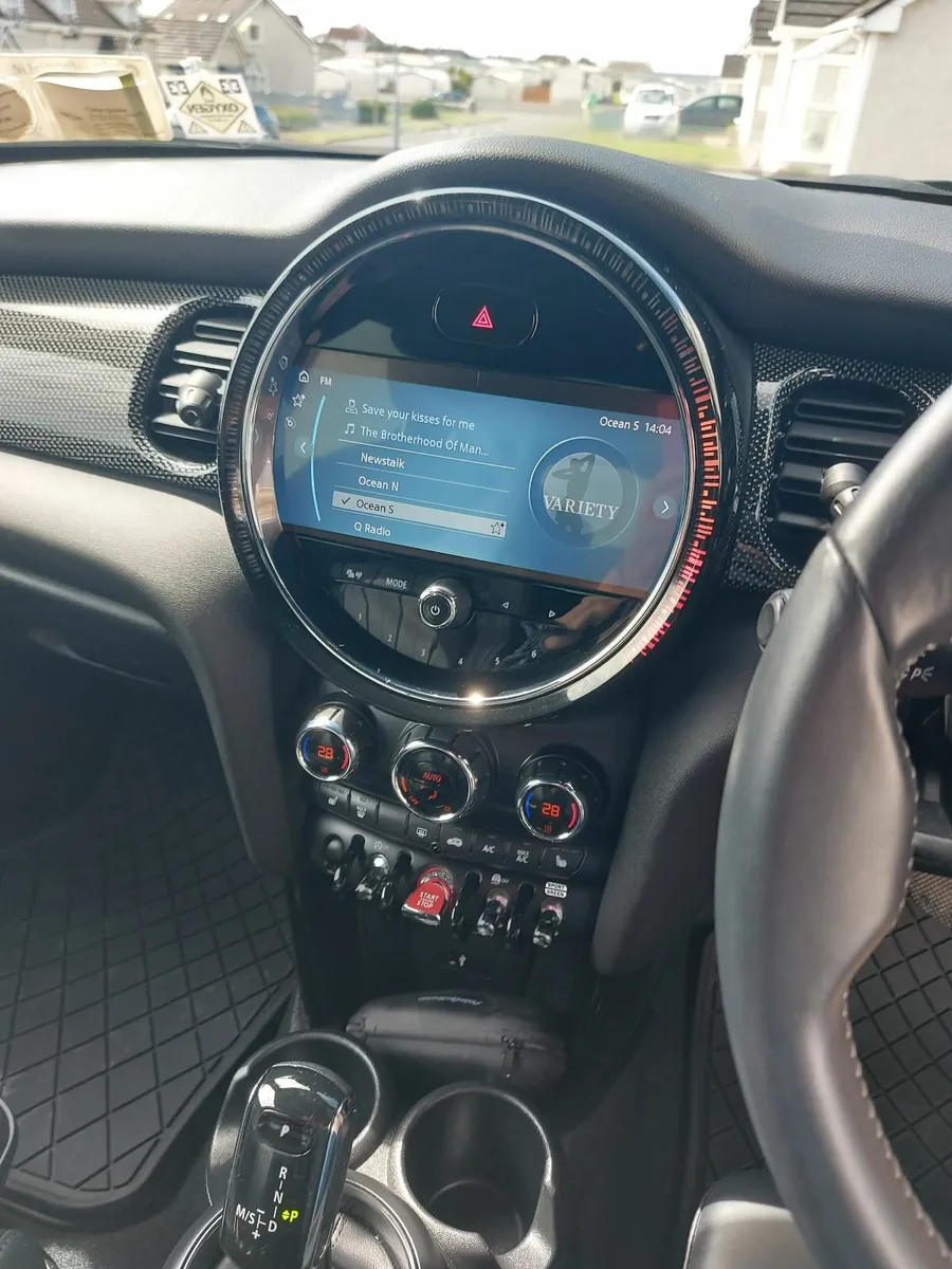 Mini Cooper 2023 - Image 4